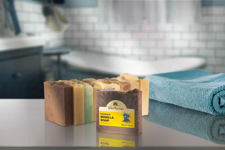 The Soap Factory İpek Seri El Yapımı Çörek Otu Sabunu 100 g x 3 Adet (Toplam 300 g) 