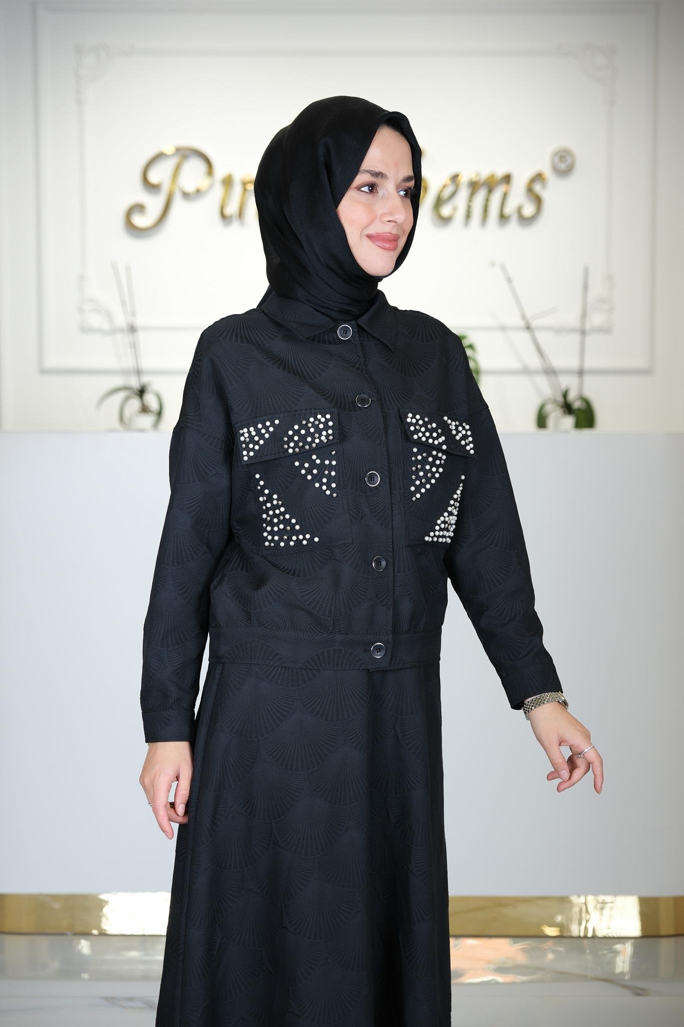CEPLERİ İNCİ DETATLI OVERSİZE KISA MONT SIYAH