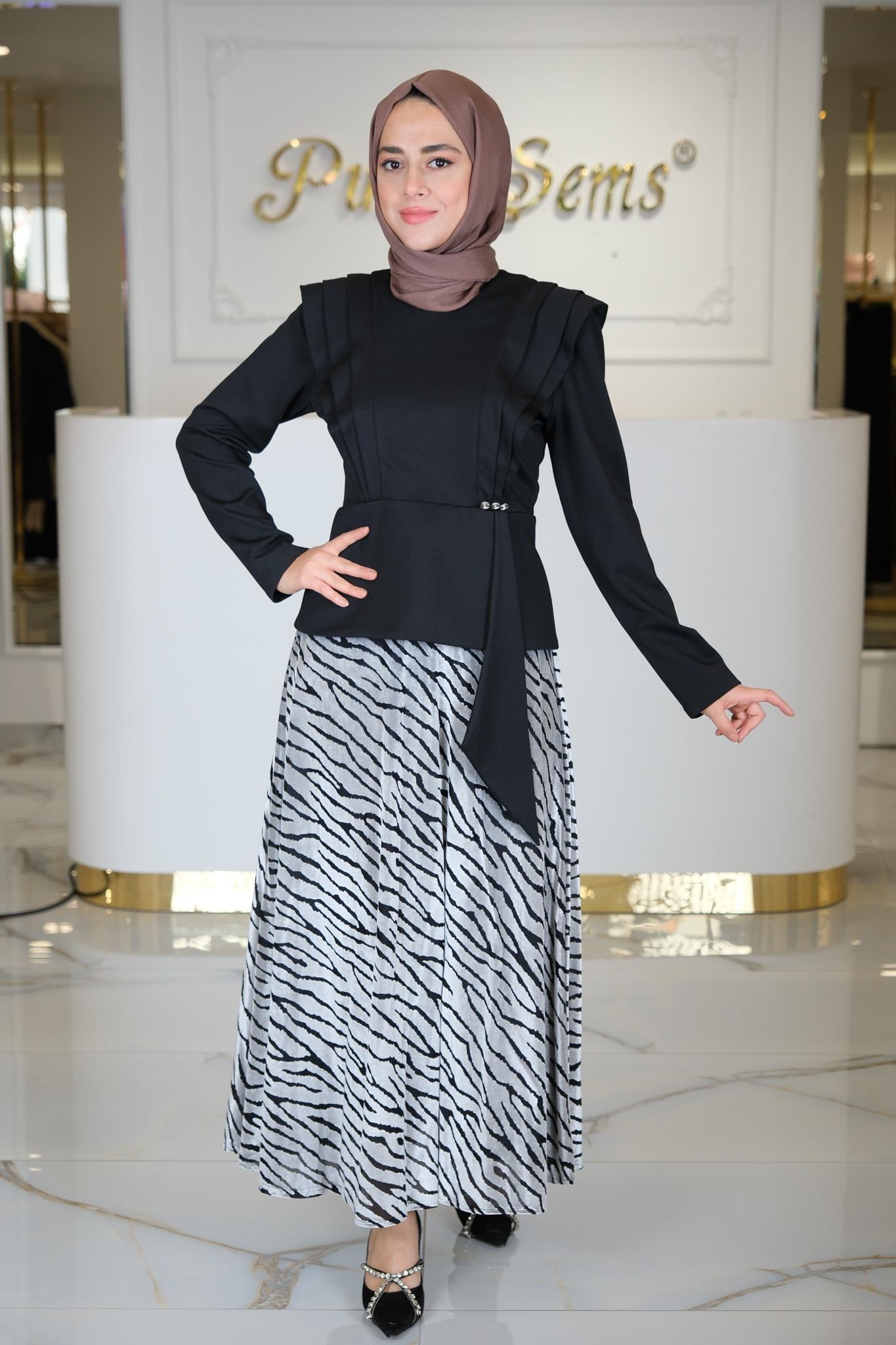 ETEKLİ TAKIM  SIYAH