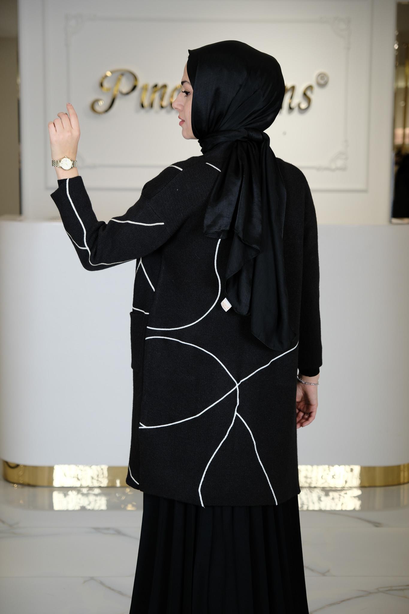 HIRKA KABAN SIYAH
