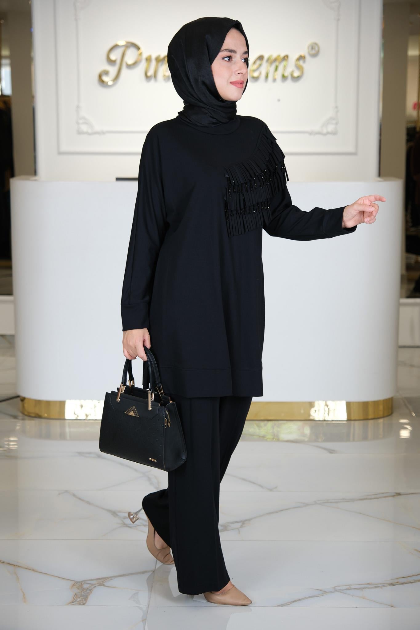 TAKIM SIYAH