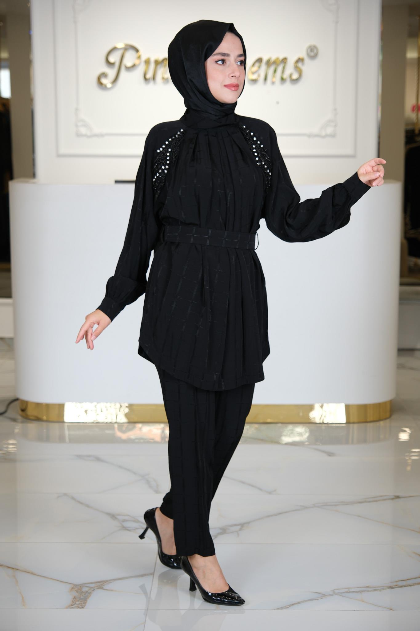 TAKIM SIYAH