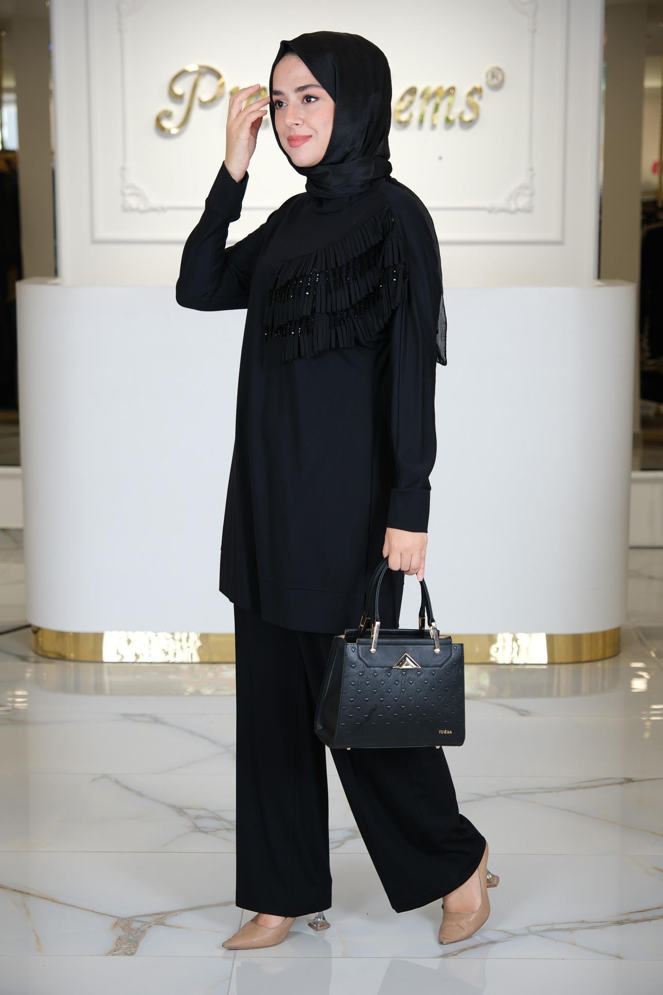 TAKIM SIYAH