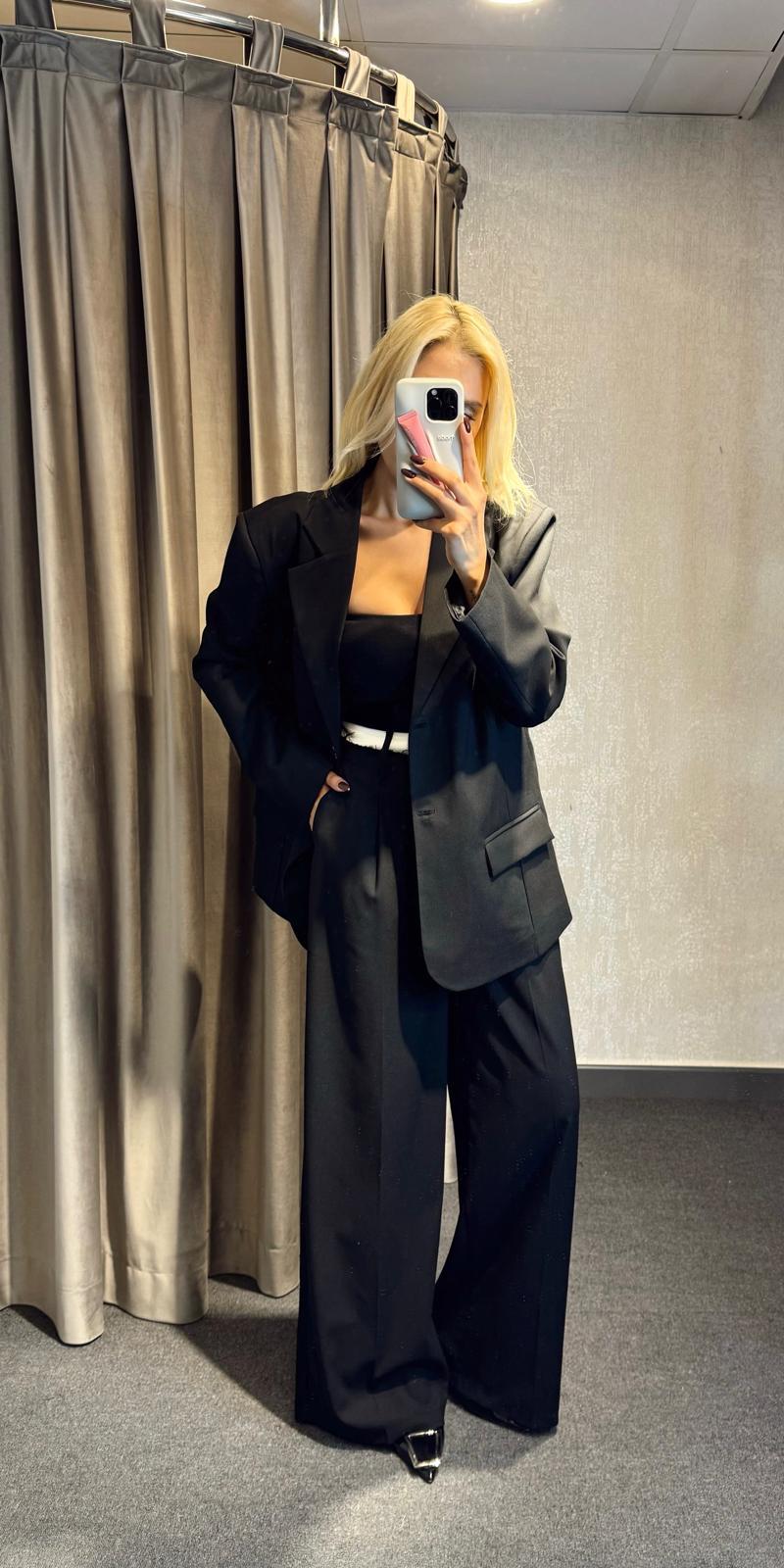 ASTARLI 2 DÜĞMELİ BLAZER CEKET SİYAH