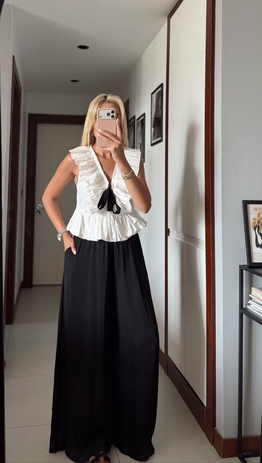 BEYAZ FİYONKLU PİLİLİ VOLANLI TOP