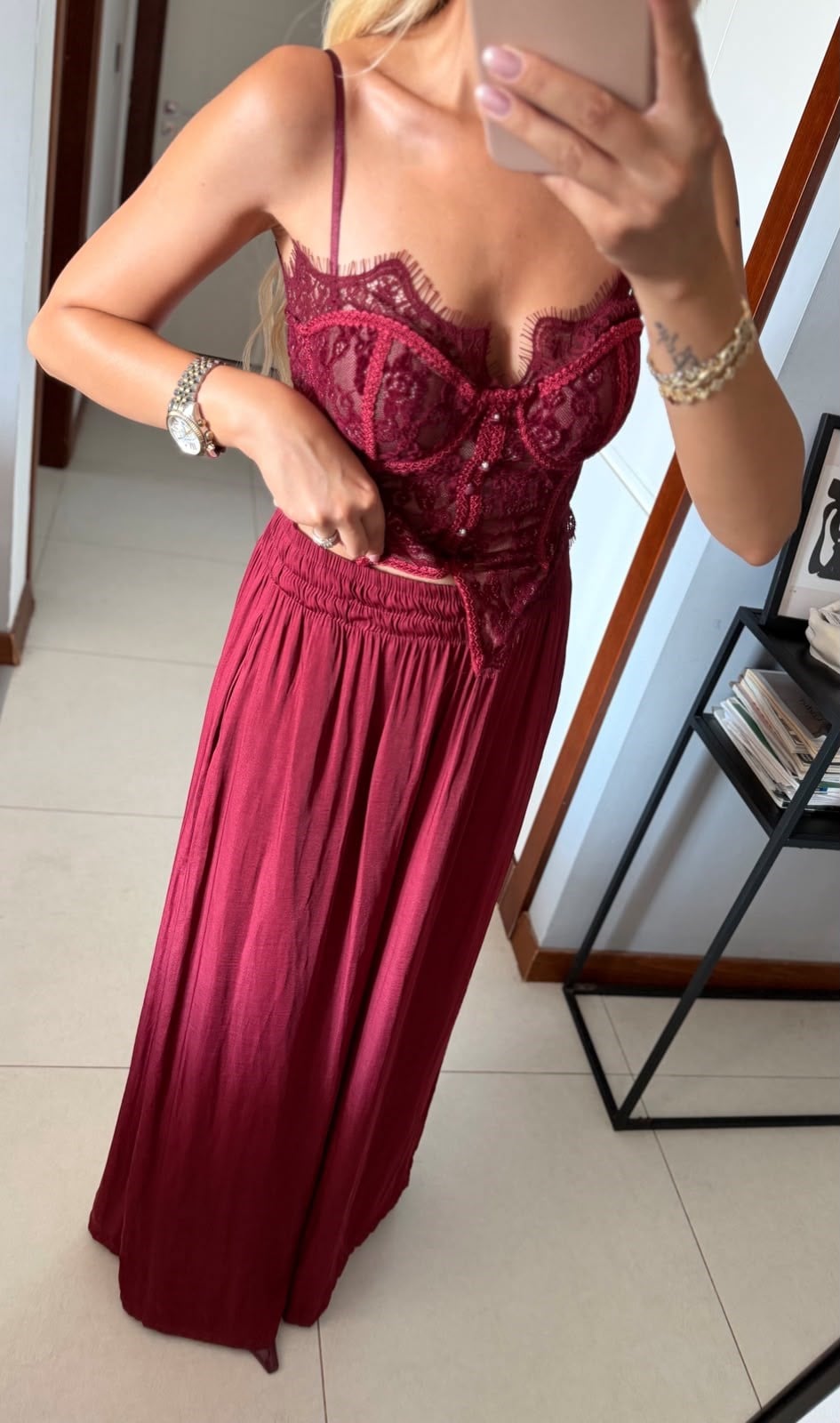 BORDO LYON BELİ LASTİKLİ DÖKÜMLÜ PANTOLON