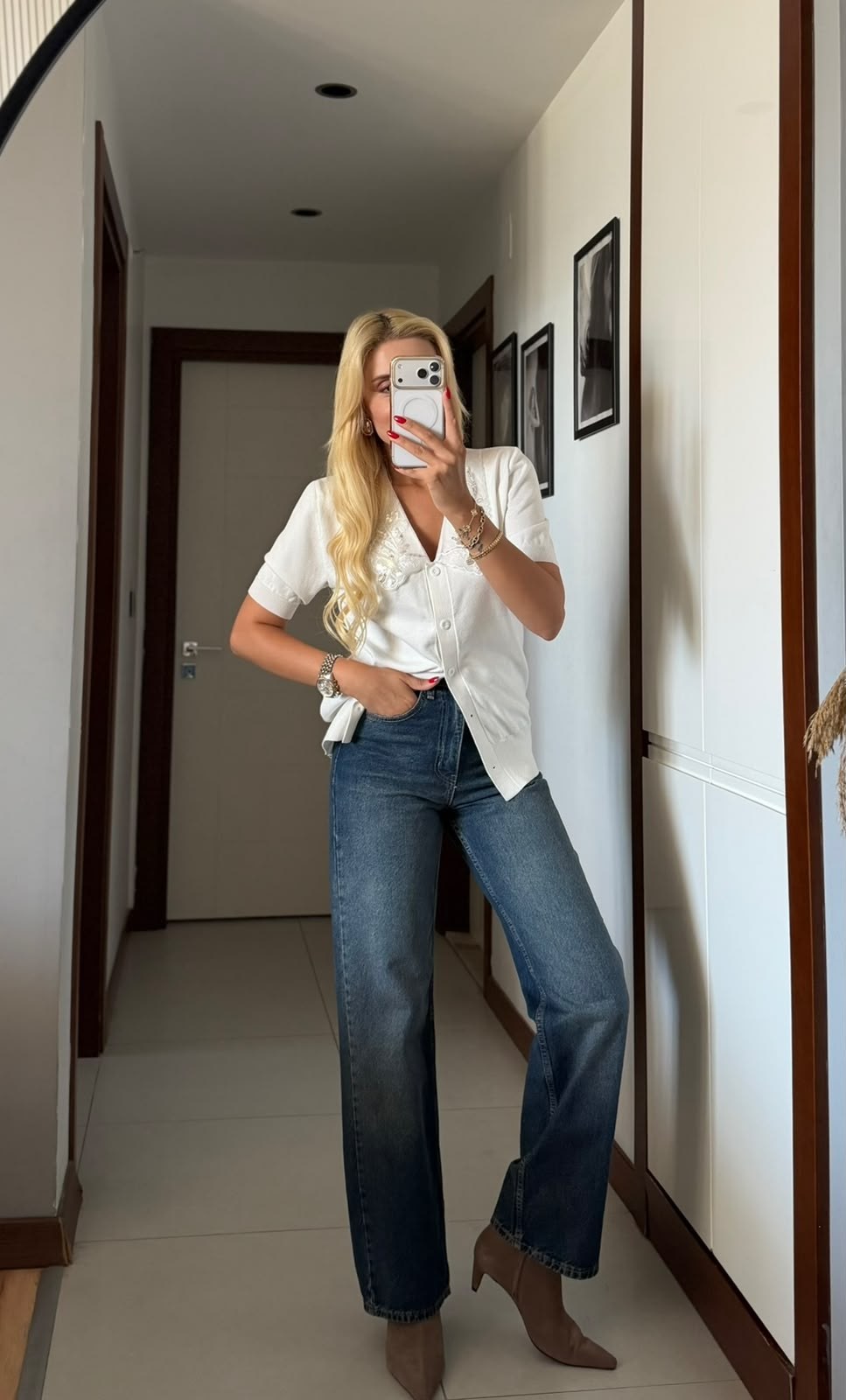 EKRU YAKASI PULLU KISA KOL TRİKO