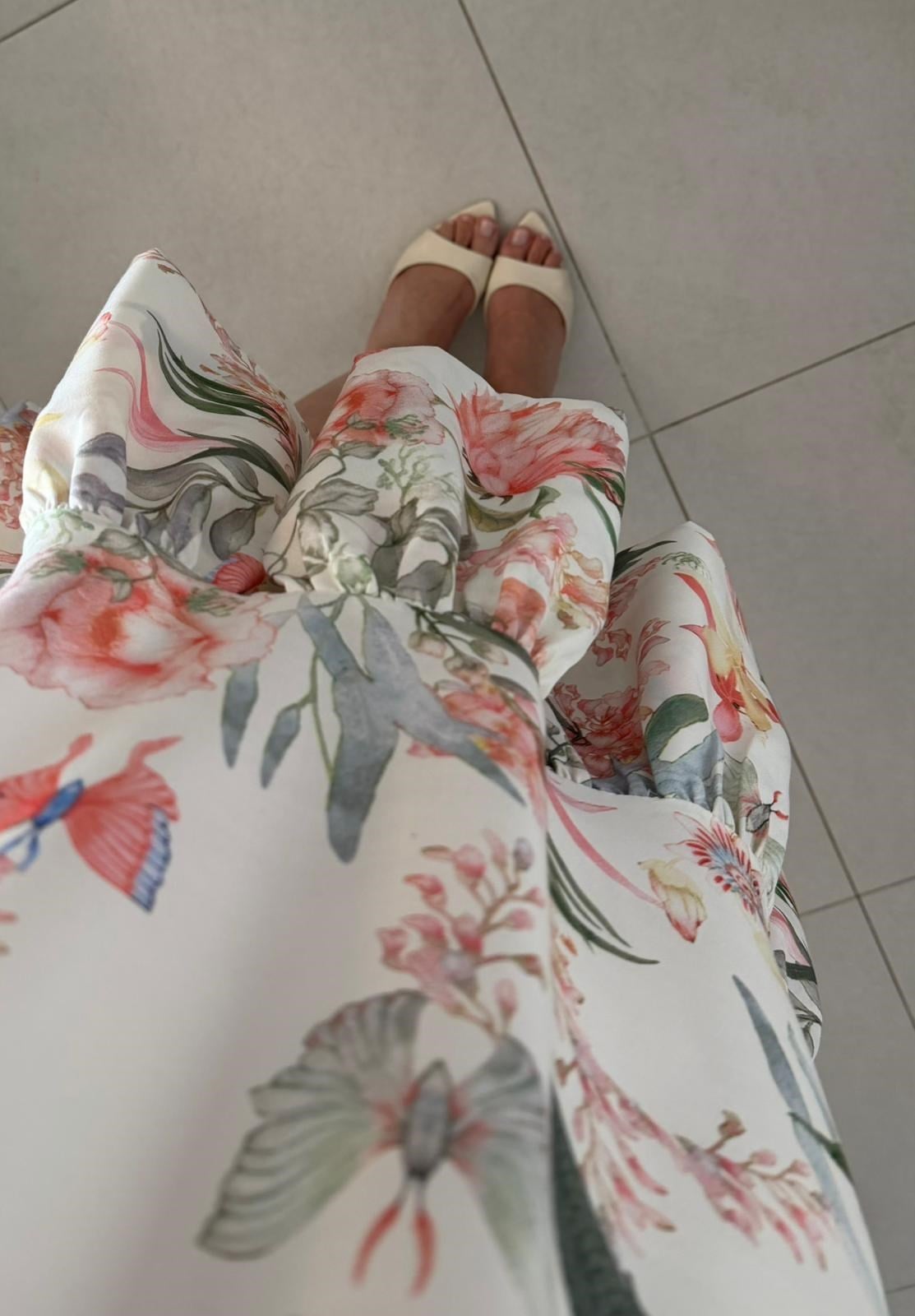 FLORAL DESENLİ ELBİSE
