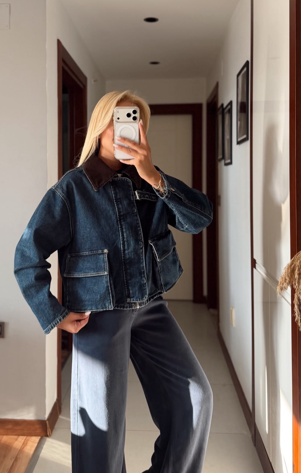 KADİFE YAKA KEMER DETAYLI KOT CEKET