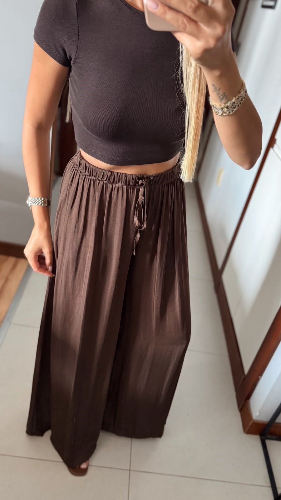 KAHVE SATEN BELDEN LASTİKLİ DÖKÜMLÜ PANTOLON