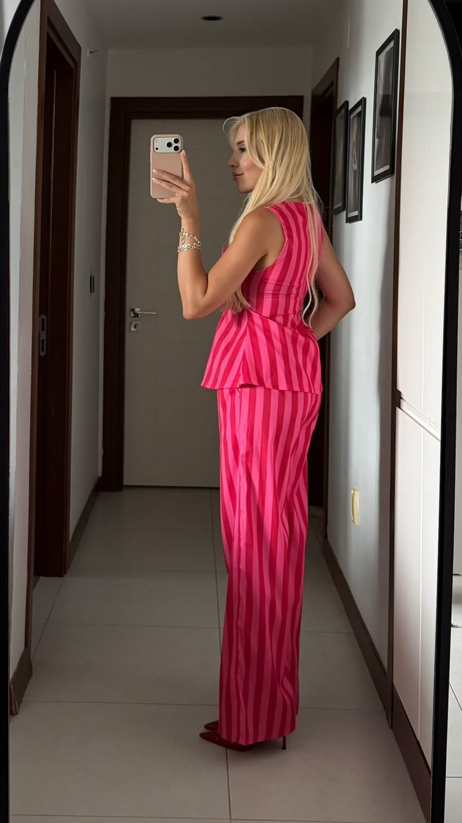 KIRMIZI PEMBE ÇİZGİLİ TAKIM