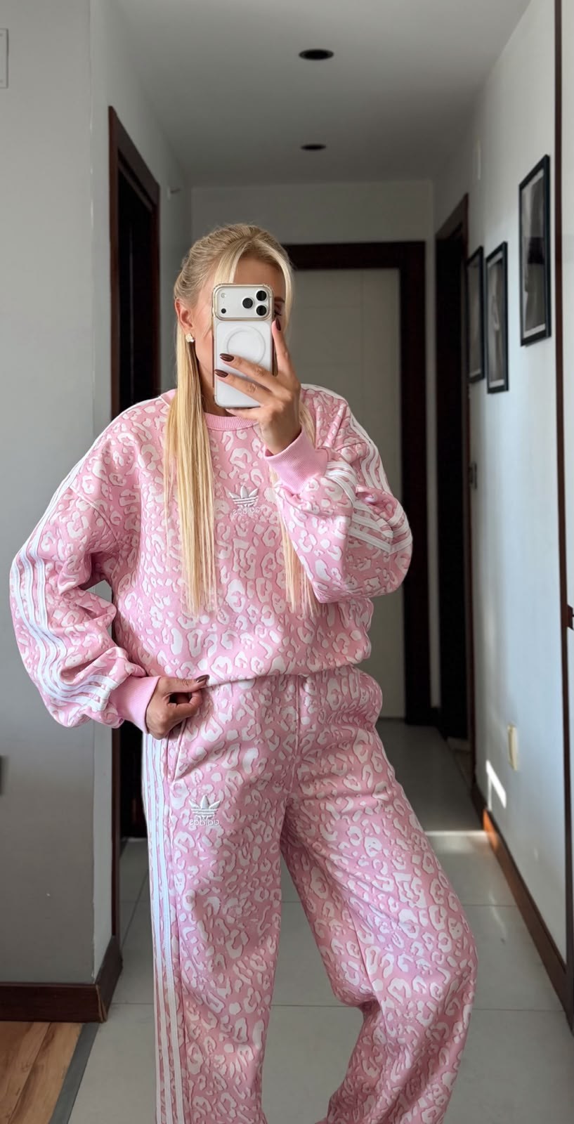 LEO PEMBE ŞERİT DETAYLI  ADS ESOFMAN TAKIMI