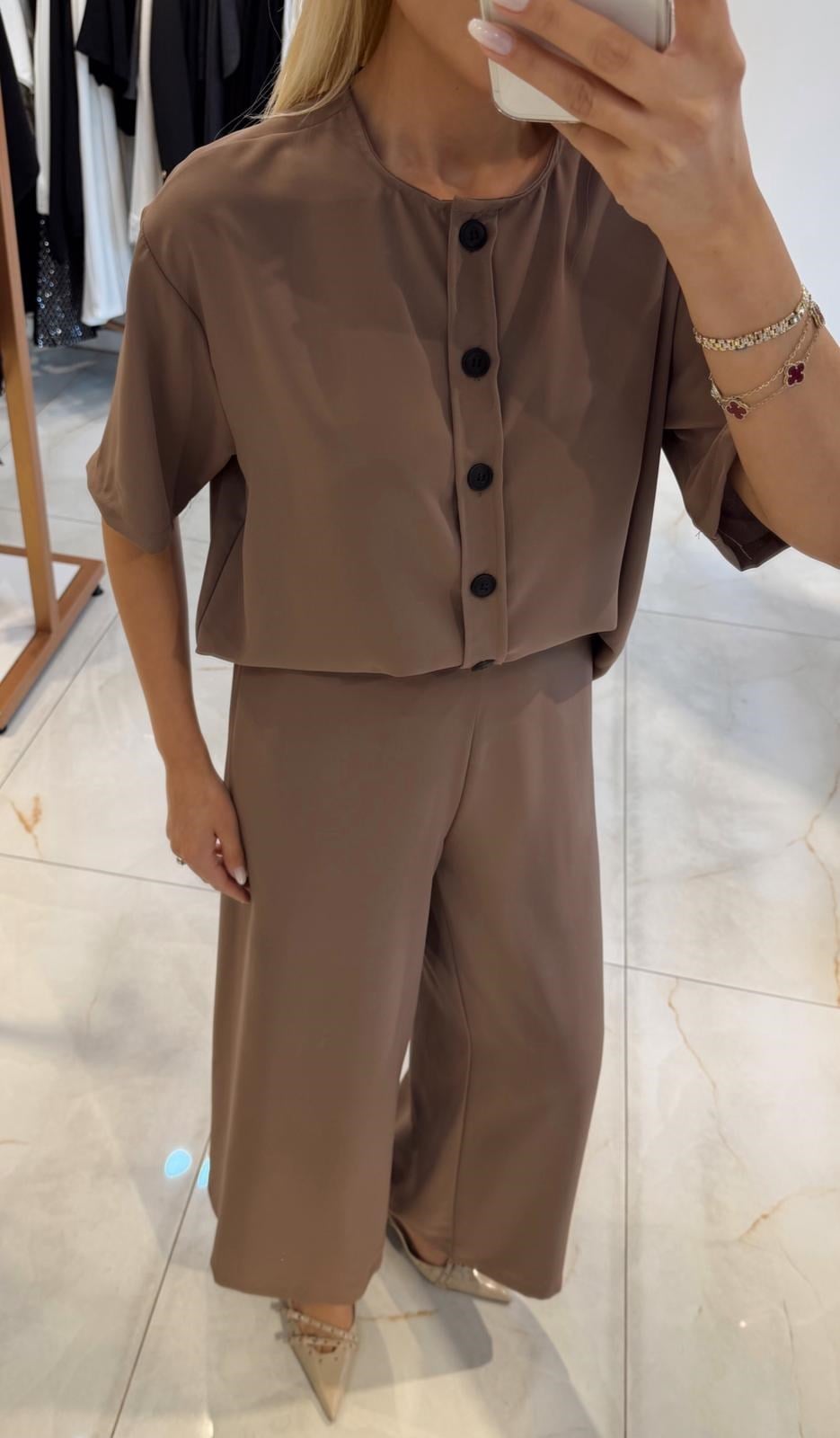 LİVYA TAKIM