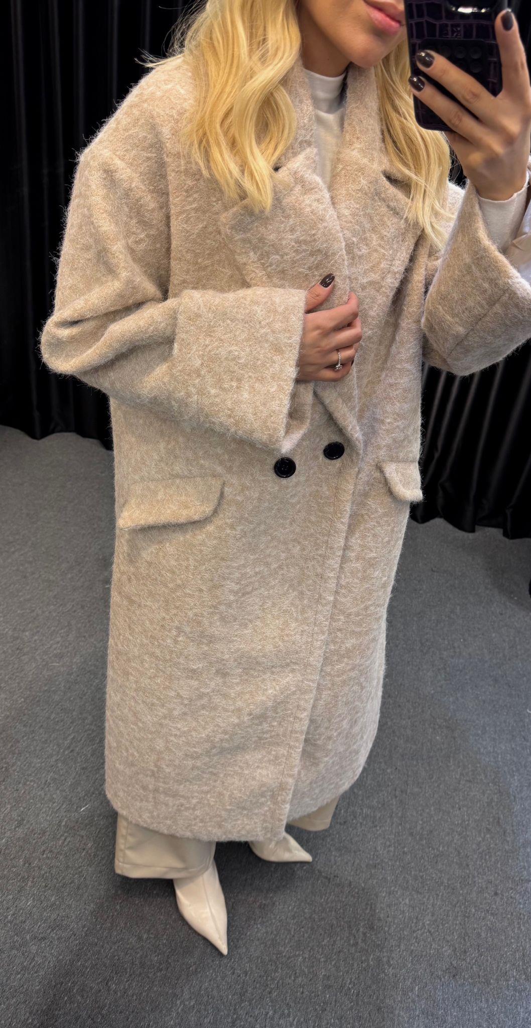 MARKA MODEL KIRÇILLI KABAN BEJ