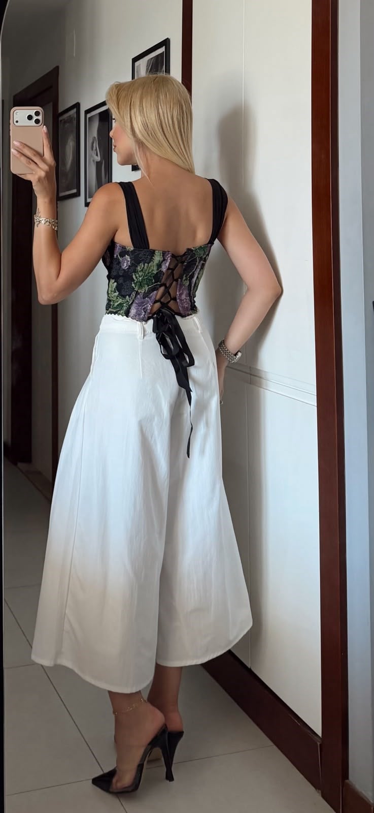 MOR MİNYU ÇİÇEK DESEN İTHAL KORSE
