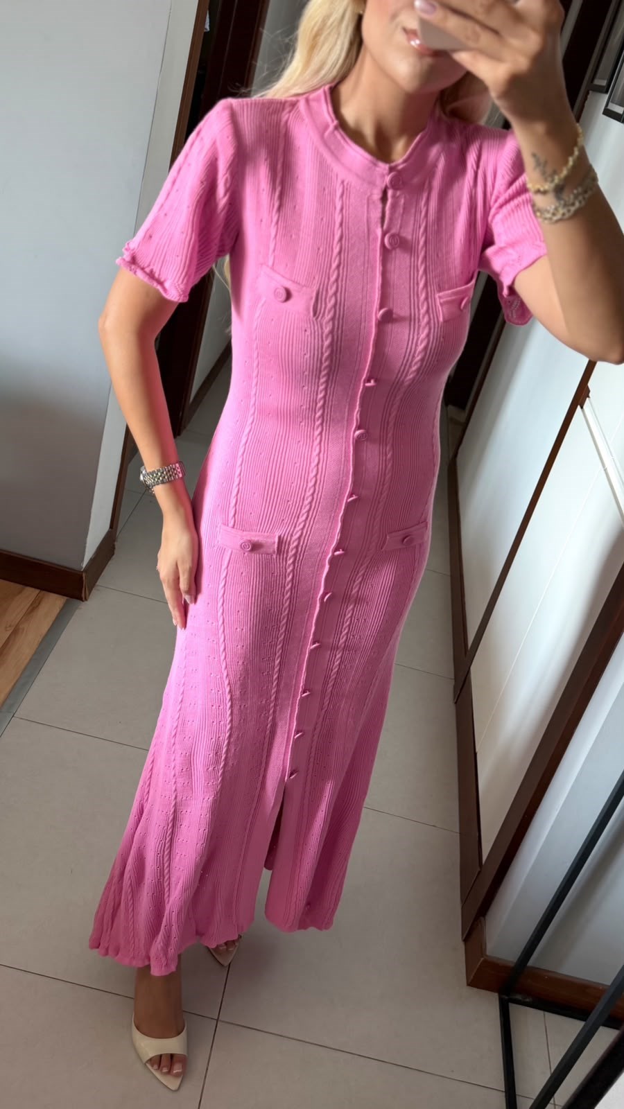 PEMBE DÜĞMELİ MAXİ TRİKO ELBİSE