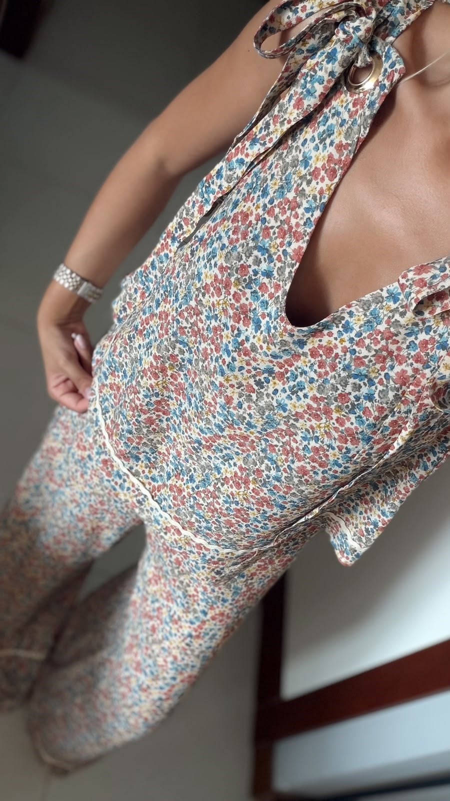 RENKLİ ÇİÇEKLİ BAĞLAMALI BLUZ PANTOLON TAKIM
