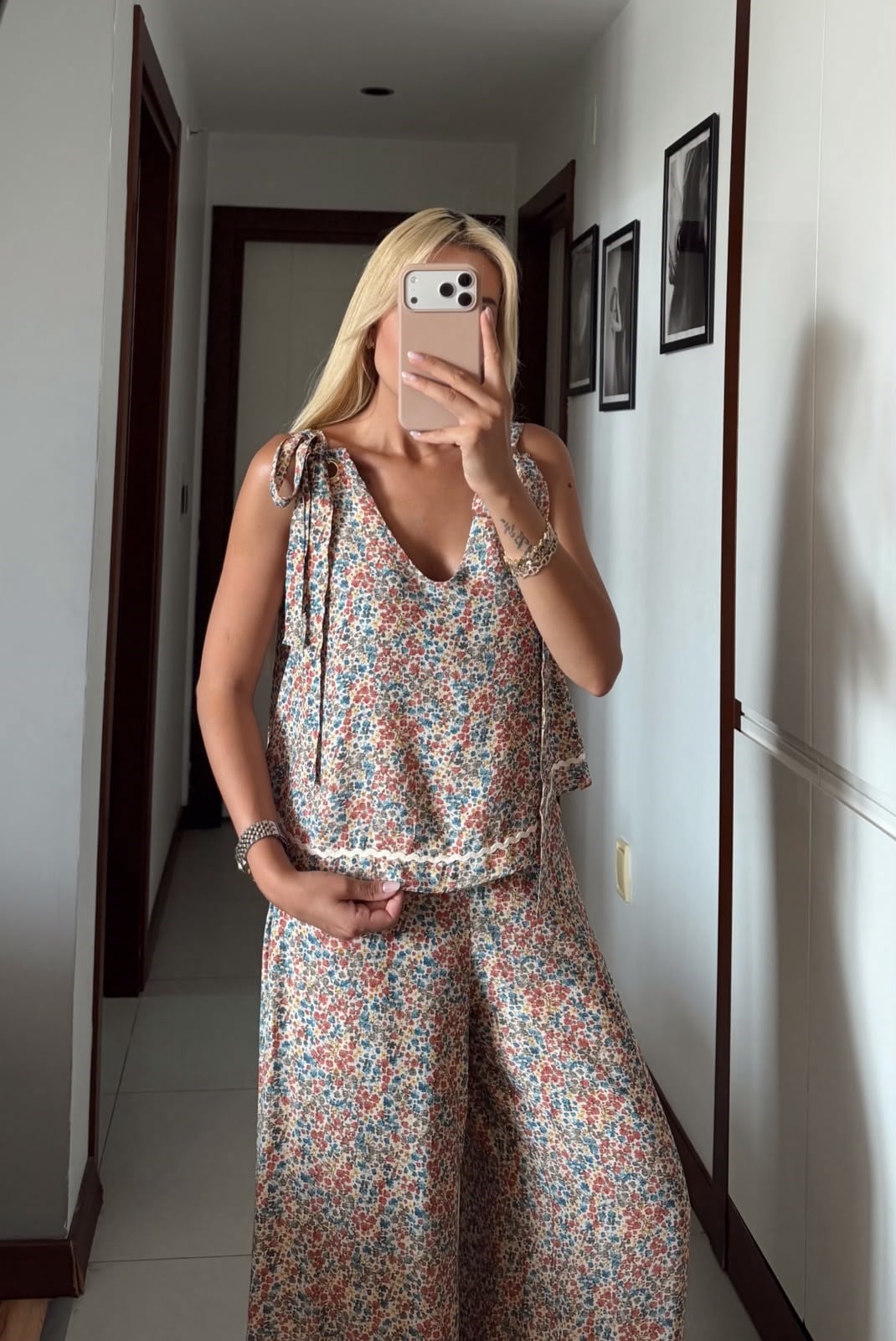 RENKLİ ÇİÇEKLİ BAĞLAMALI BLUZ PANTOLON TAKIM
