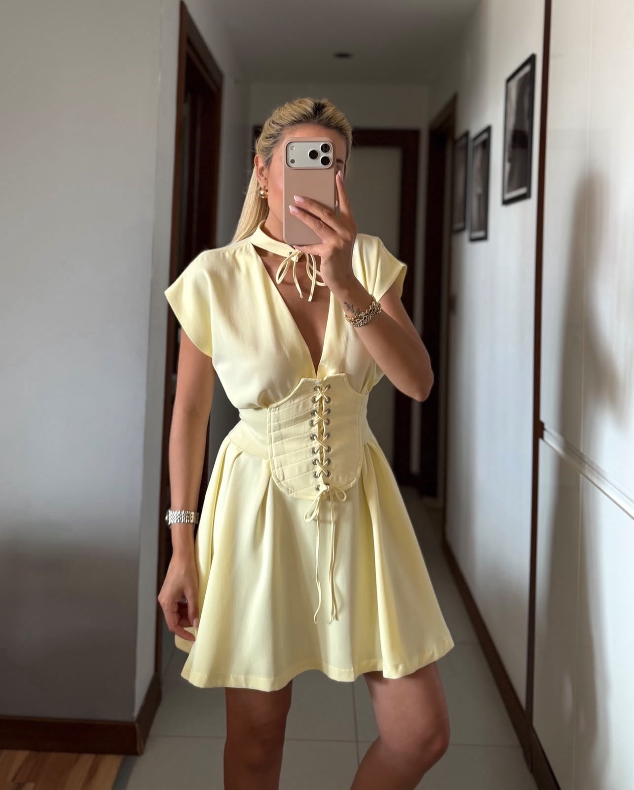 SARI SANTA TASARIM KORSELİ ELBİSE