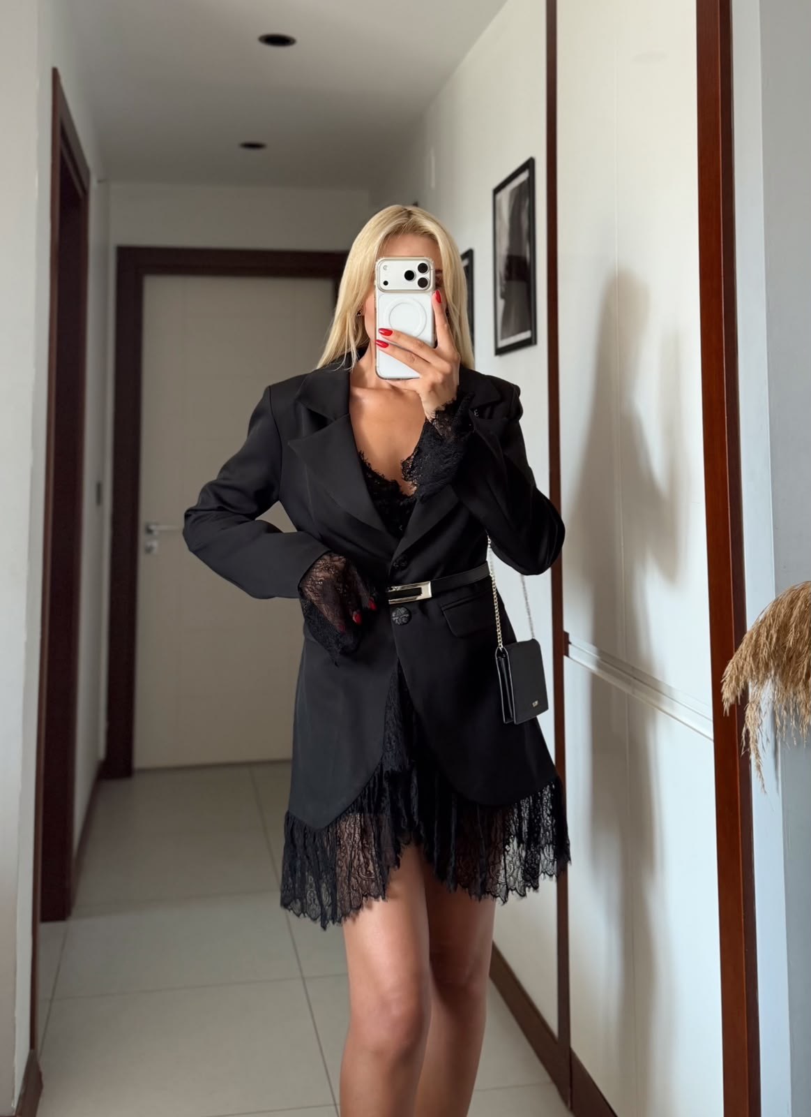 SHERY SİYAH BEL KEMERLİ DANTEL DETAYLI BLAZER CEKET