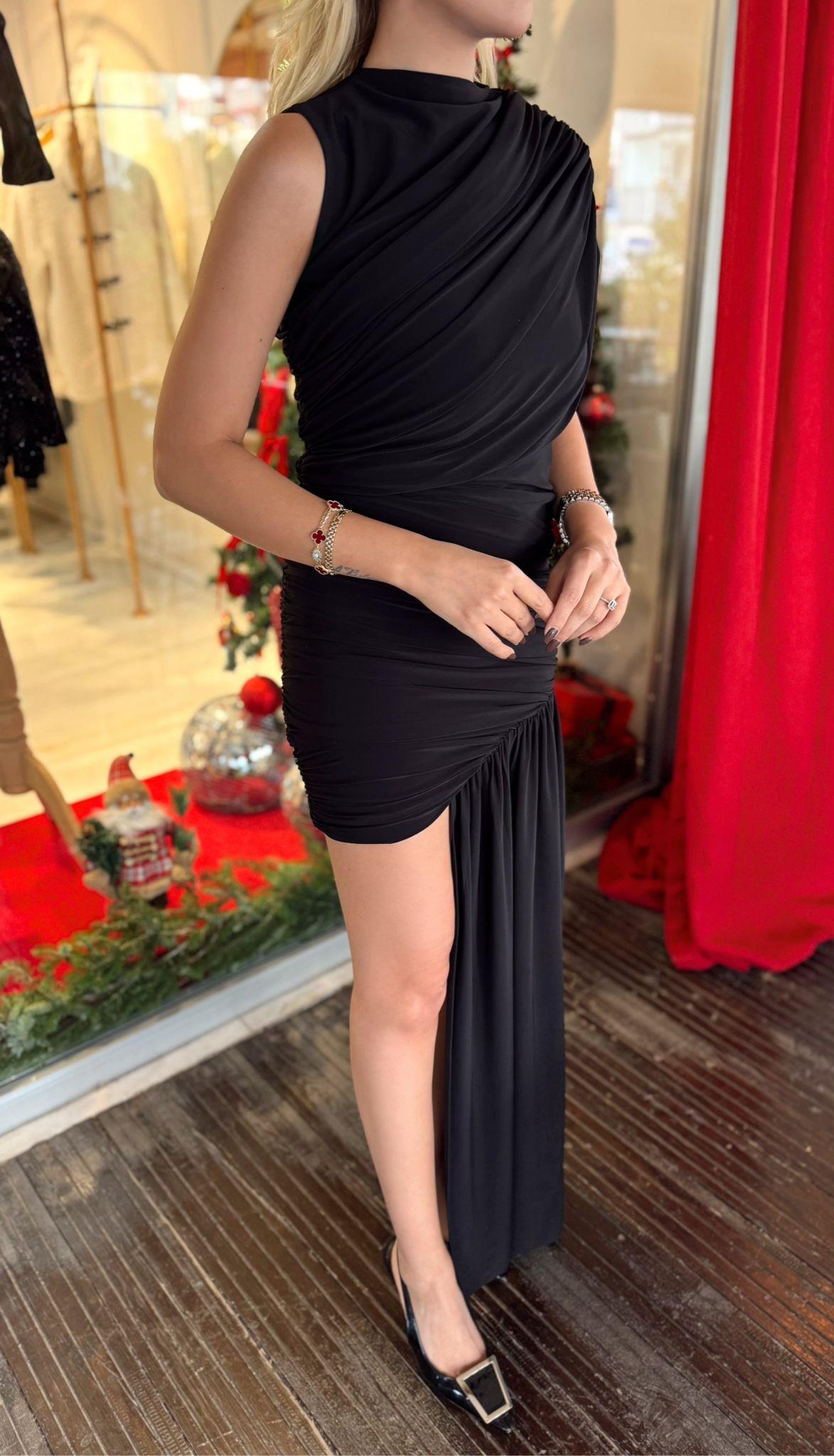 SİYAH KOLSUZ DRAPELİ ELBİSE