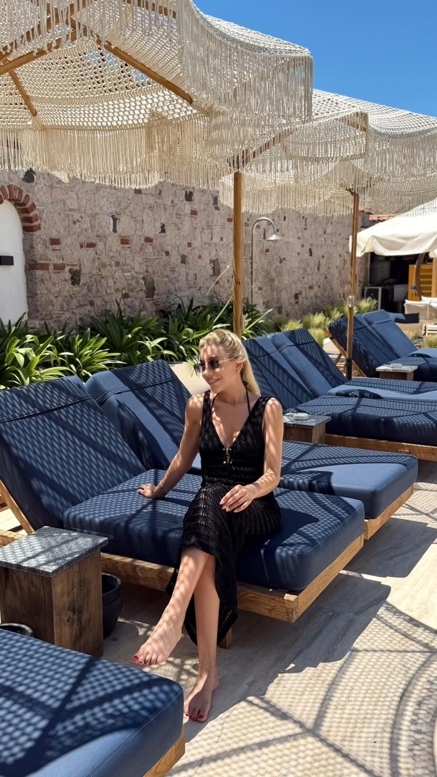 SİYAH ÖNÜ KANCA DETAY BEACHWEAR ELBİSE