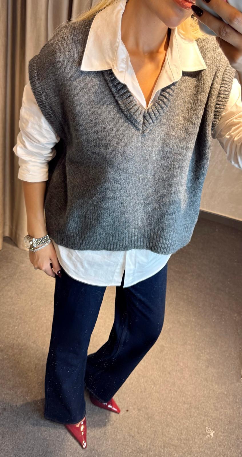 V YAKA BASİC TRİKO SÜVETER ANTRASİT