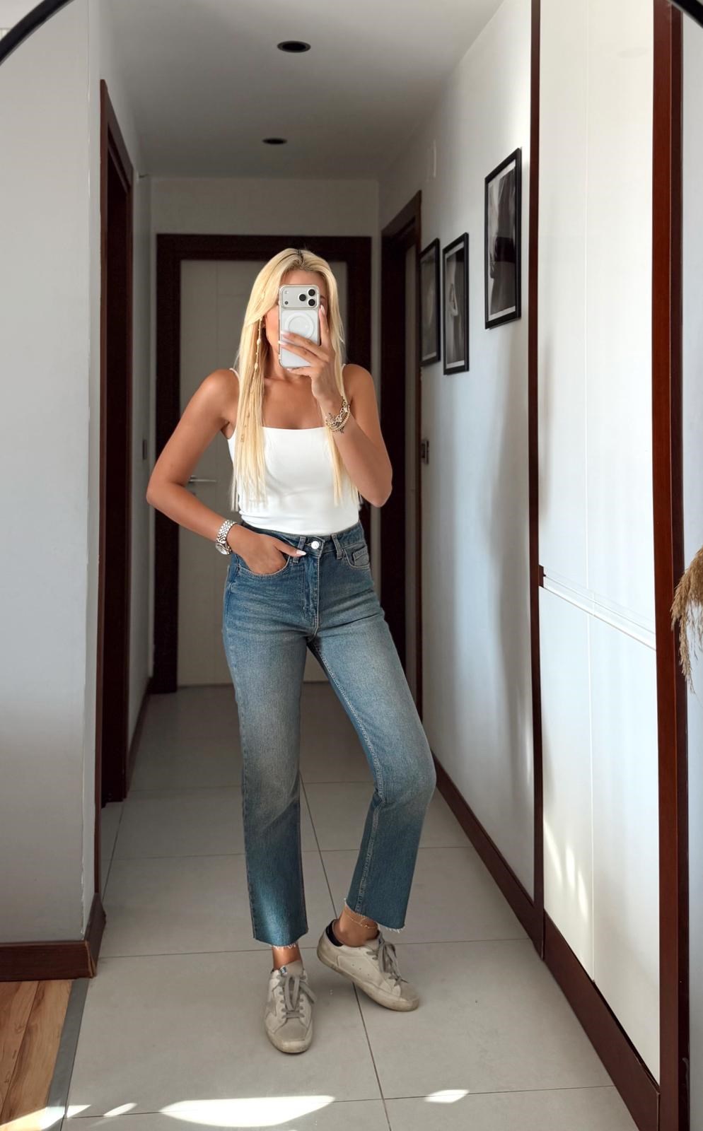 ZR MODEL YÜKSEK BEL KESİK PAÇA BOYFIT