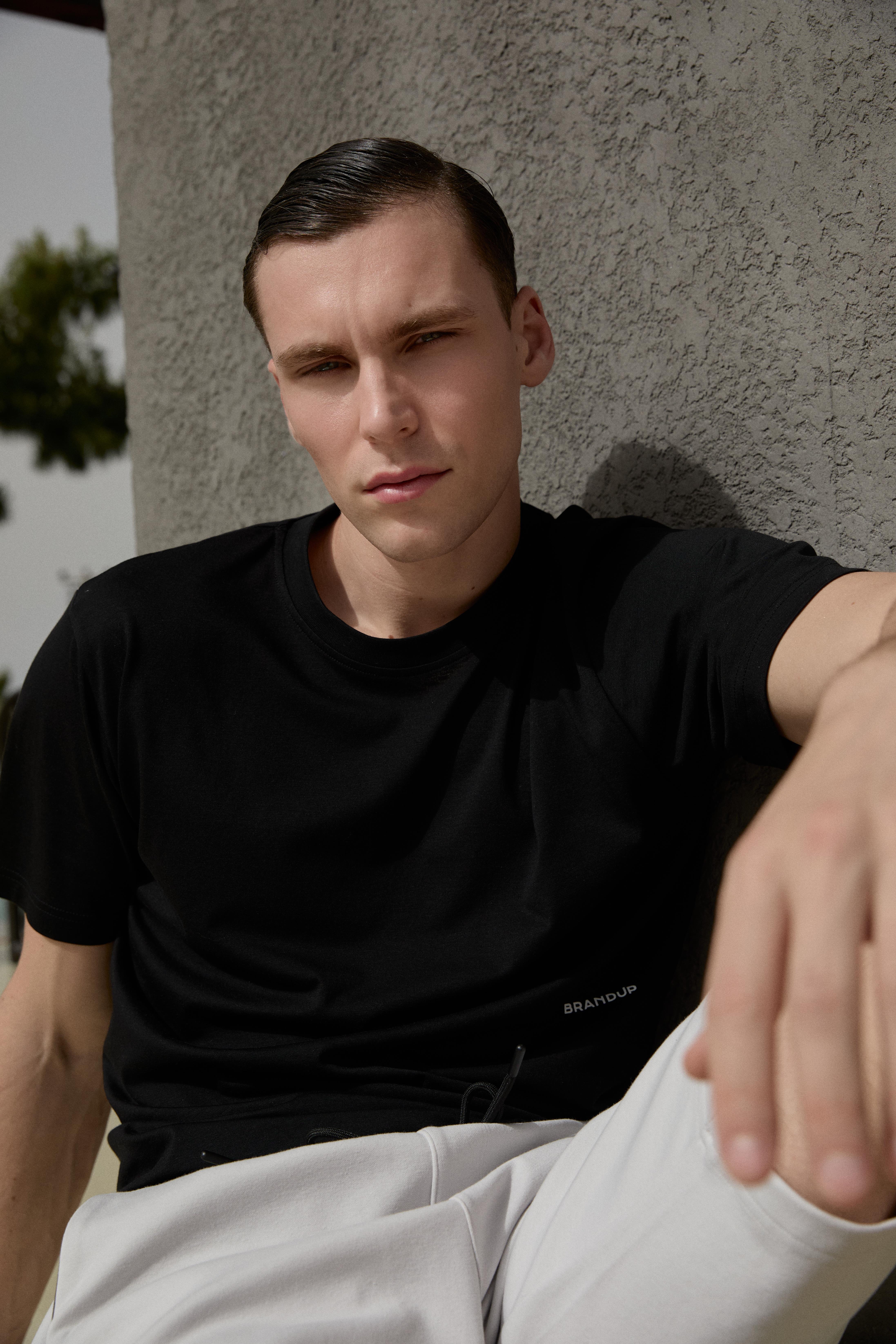 BRANDUP Regular Fit Basic T-shirt