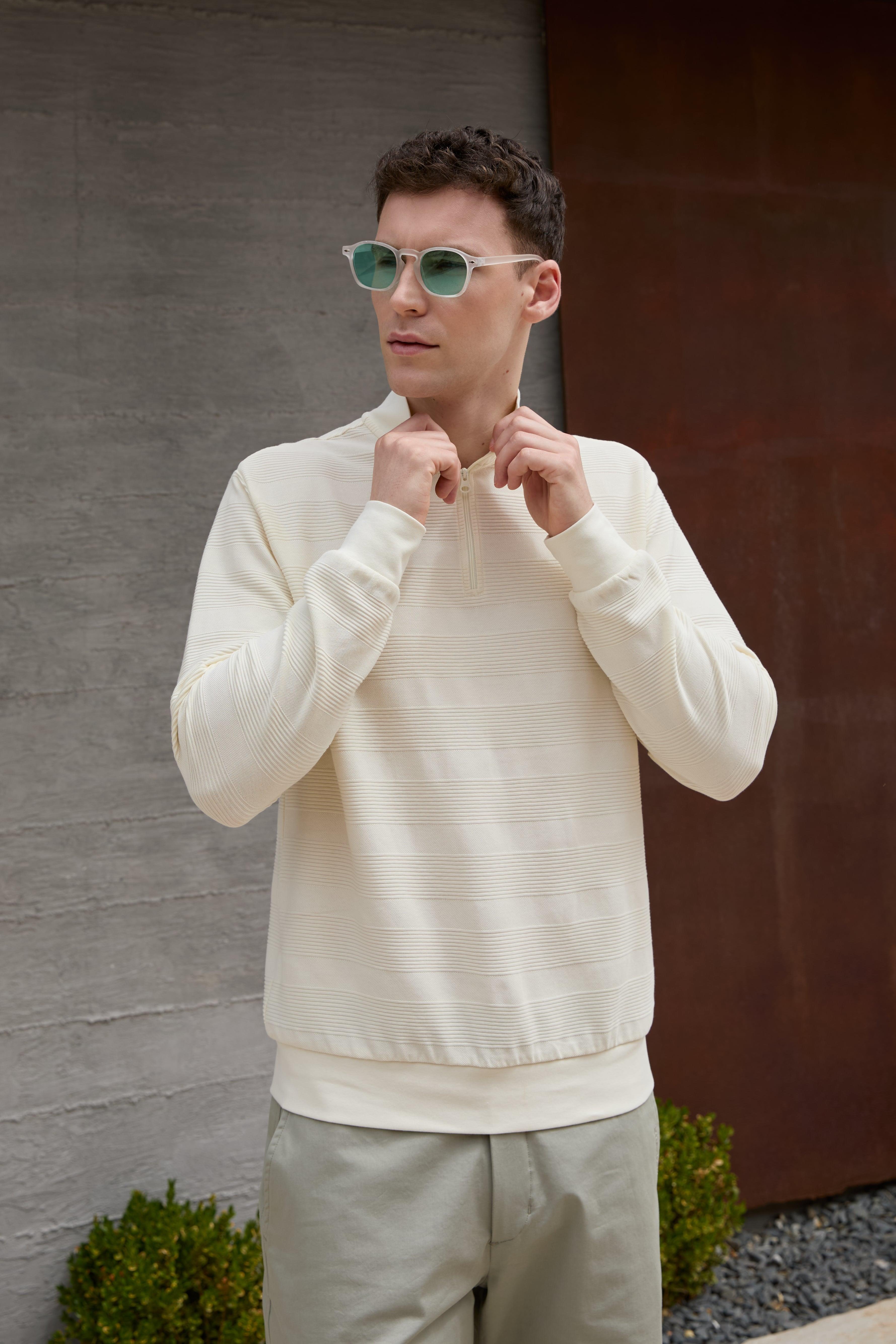 Fermuarlı Çizgili Dik Yakalı Sweatshirt