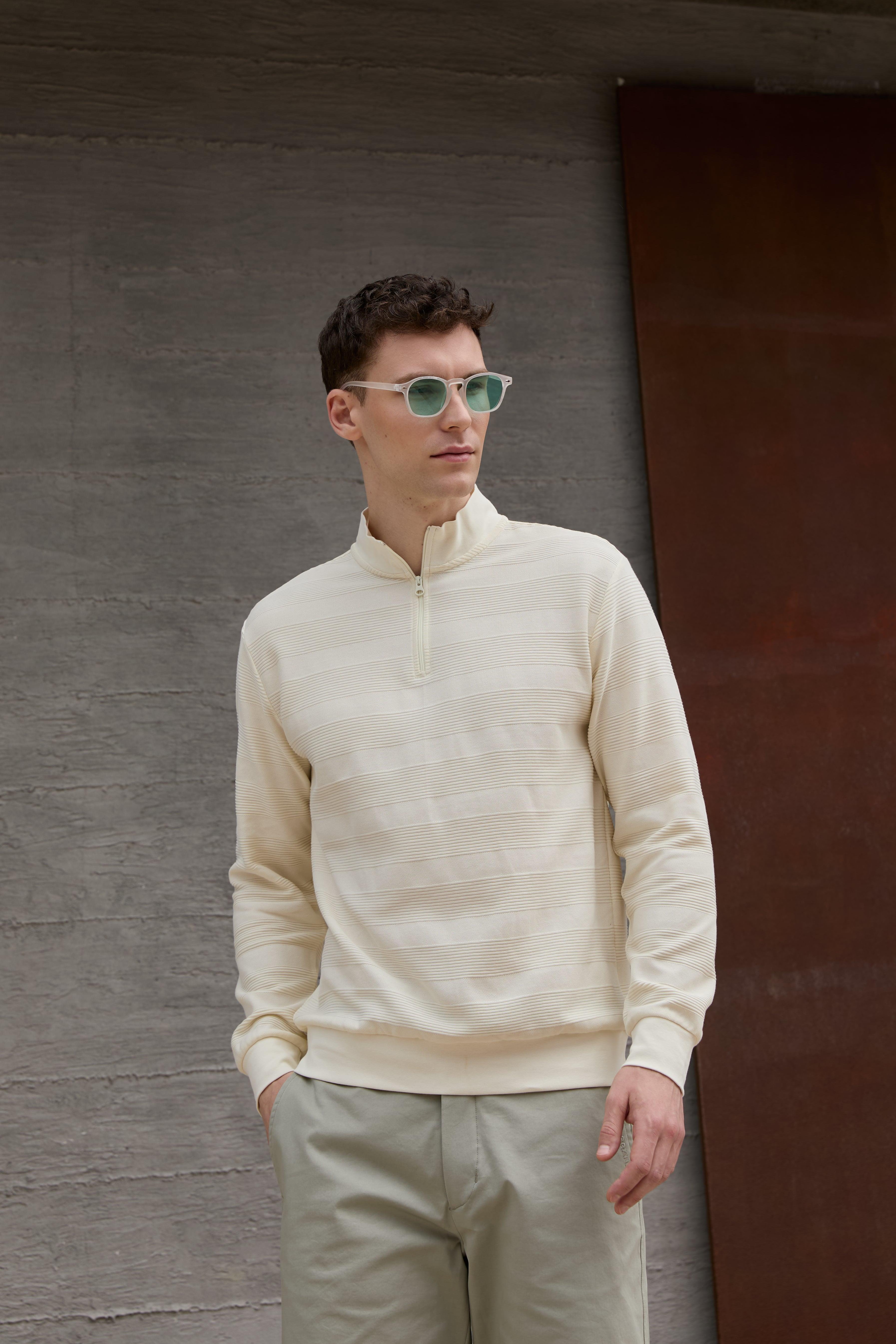 Fermuarlı Çizgili Dik Yakalı Sweatshirt