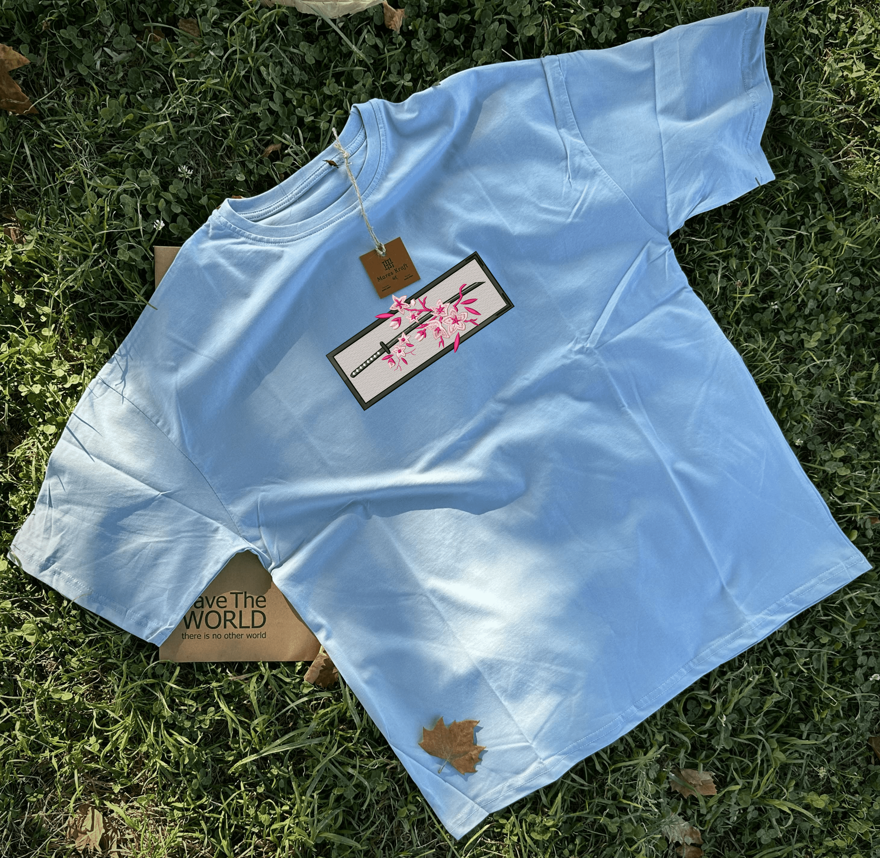 Katana Nakışlı T-shirt
