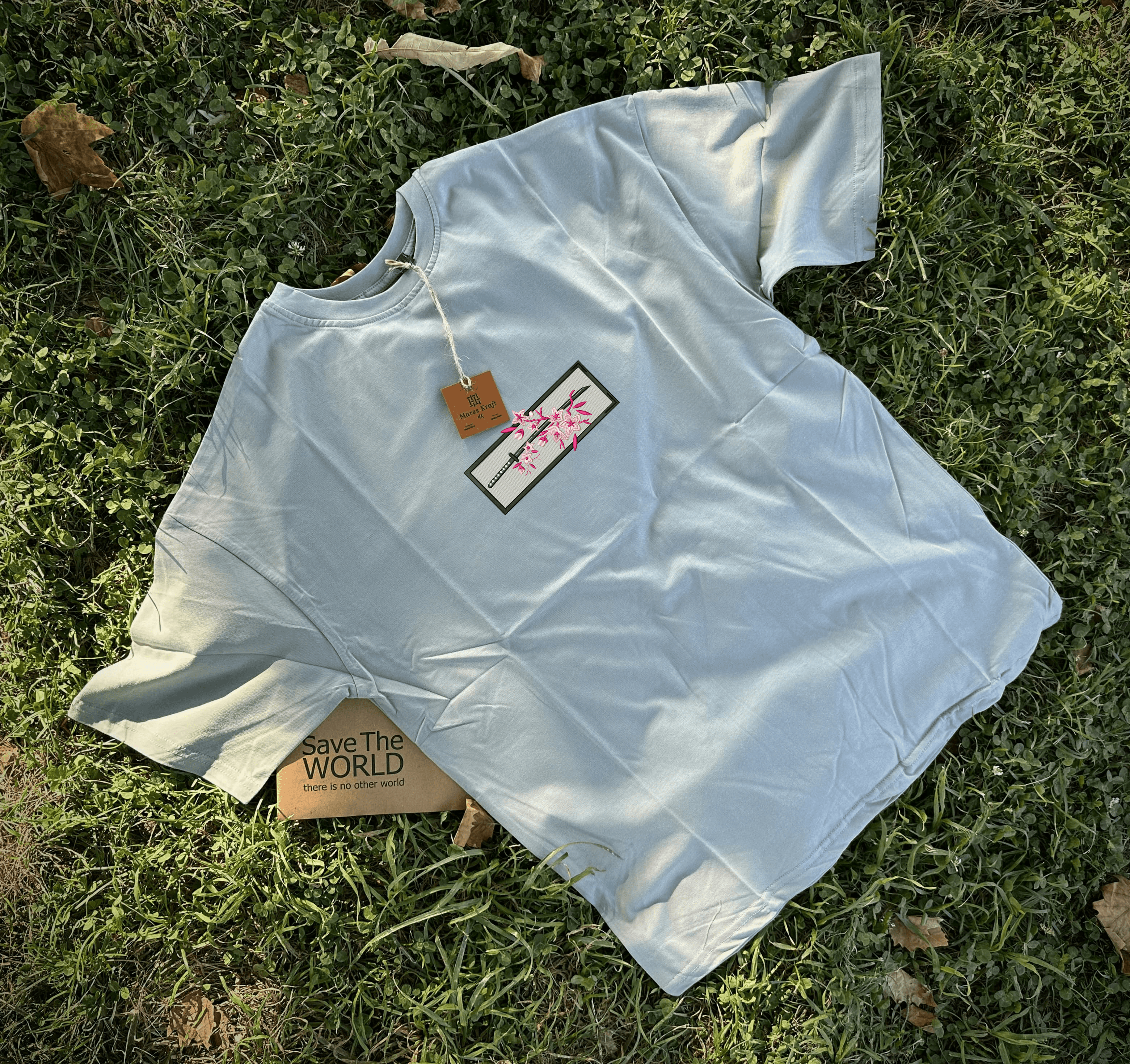 Katana Nakışlı T-shirt