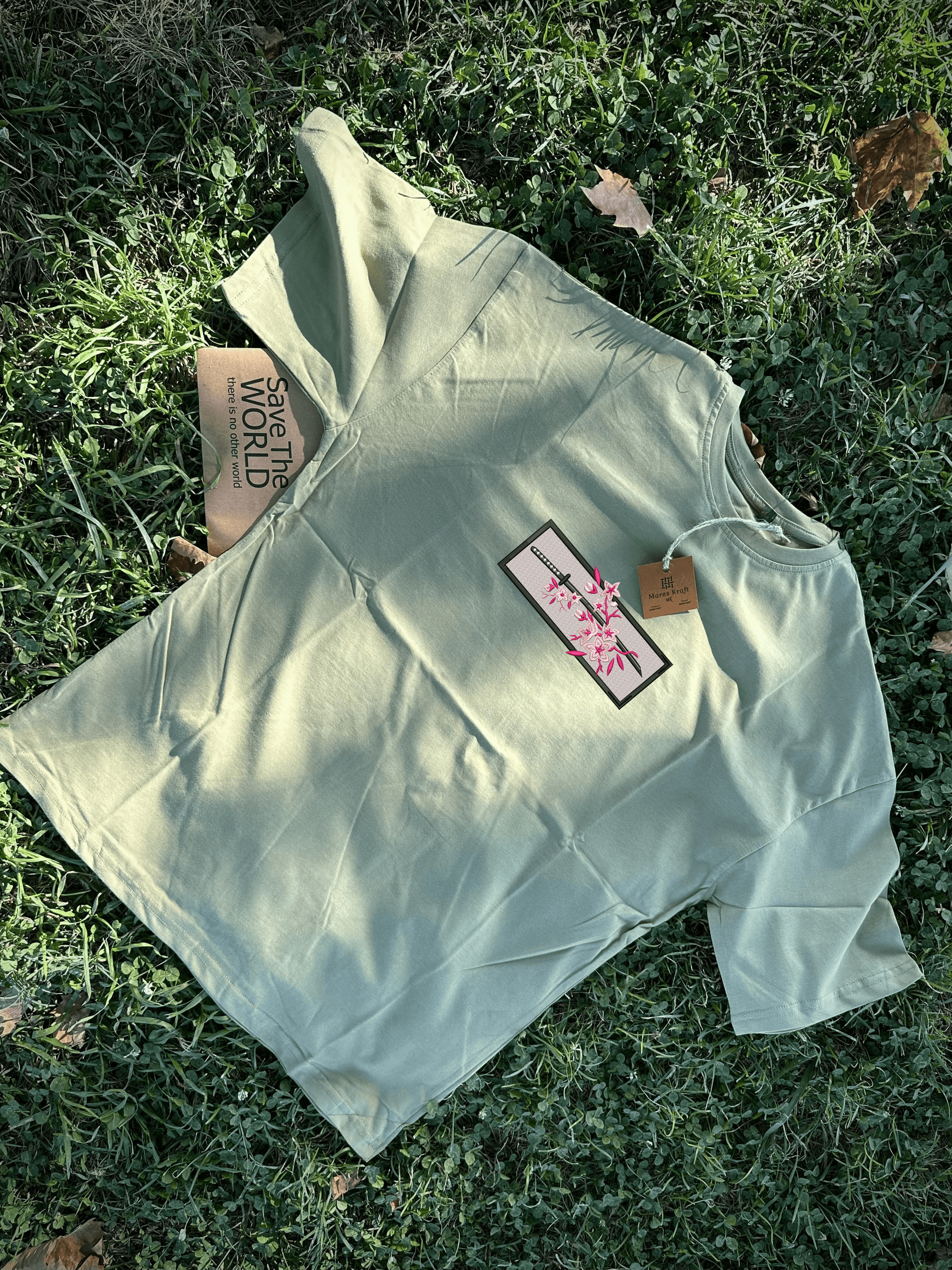 Katana Nakışlı T-shirt