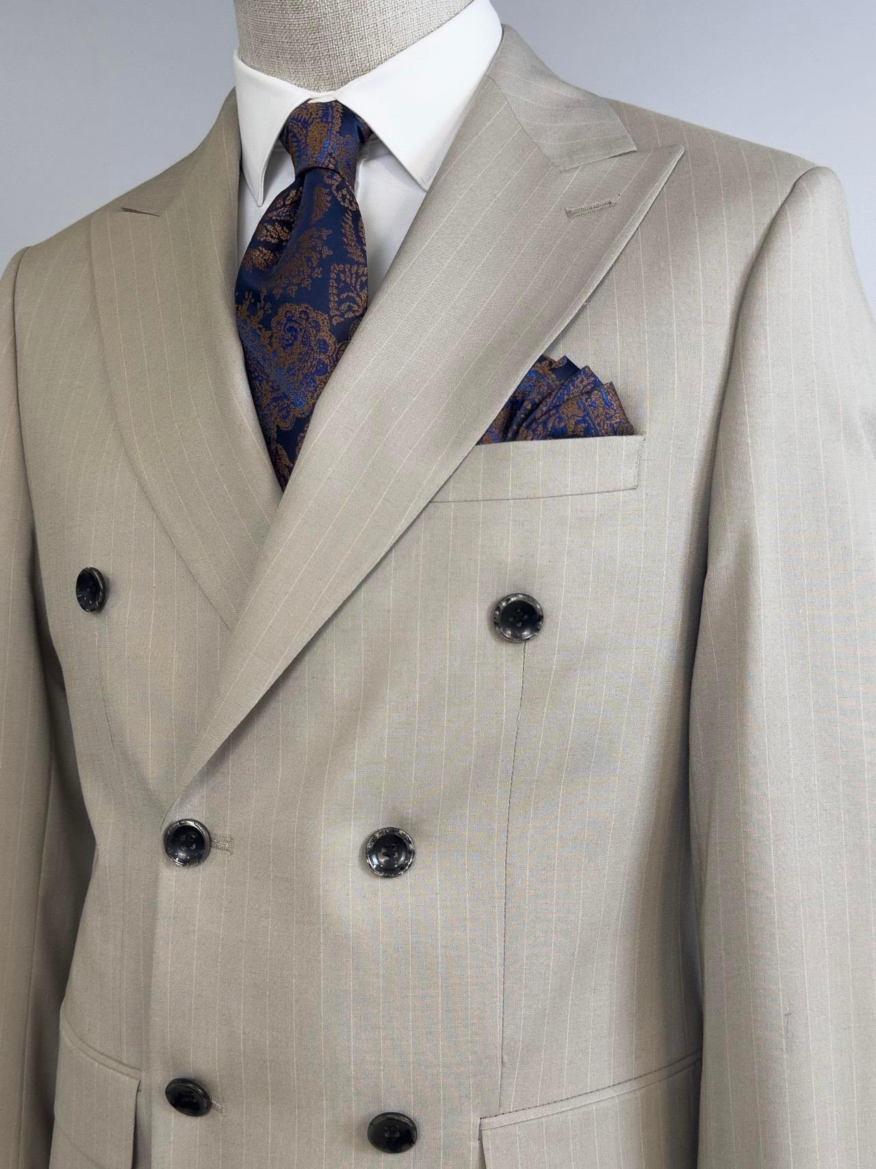 3104 Kruvaze Çizgili Takım Elbise Bej