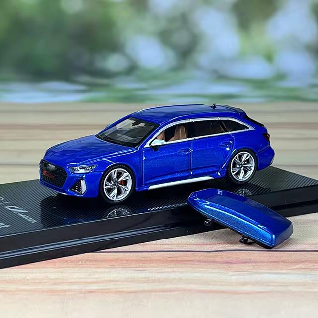 1/64 Audi RS6 Avant with Roof Top 