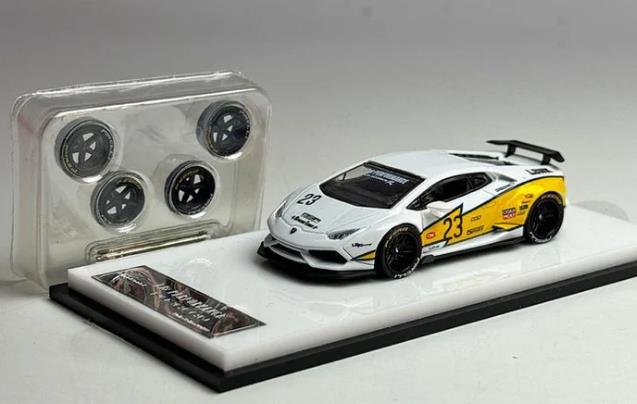 1/64 Lamborghini Huracan Flash (King Model)
