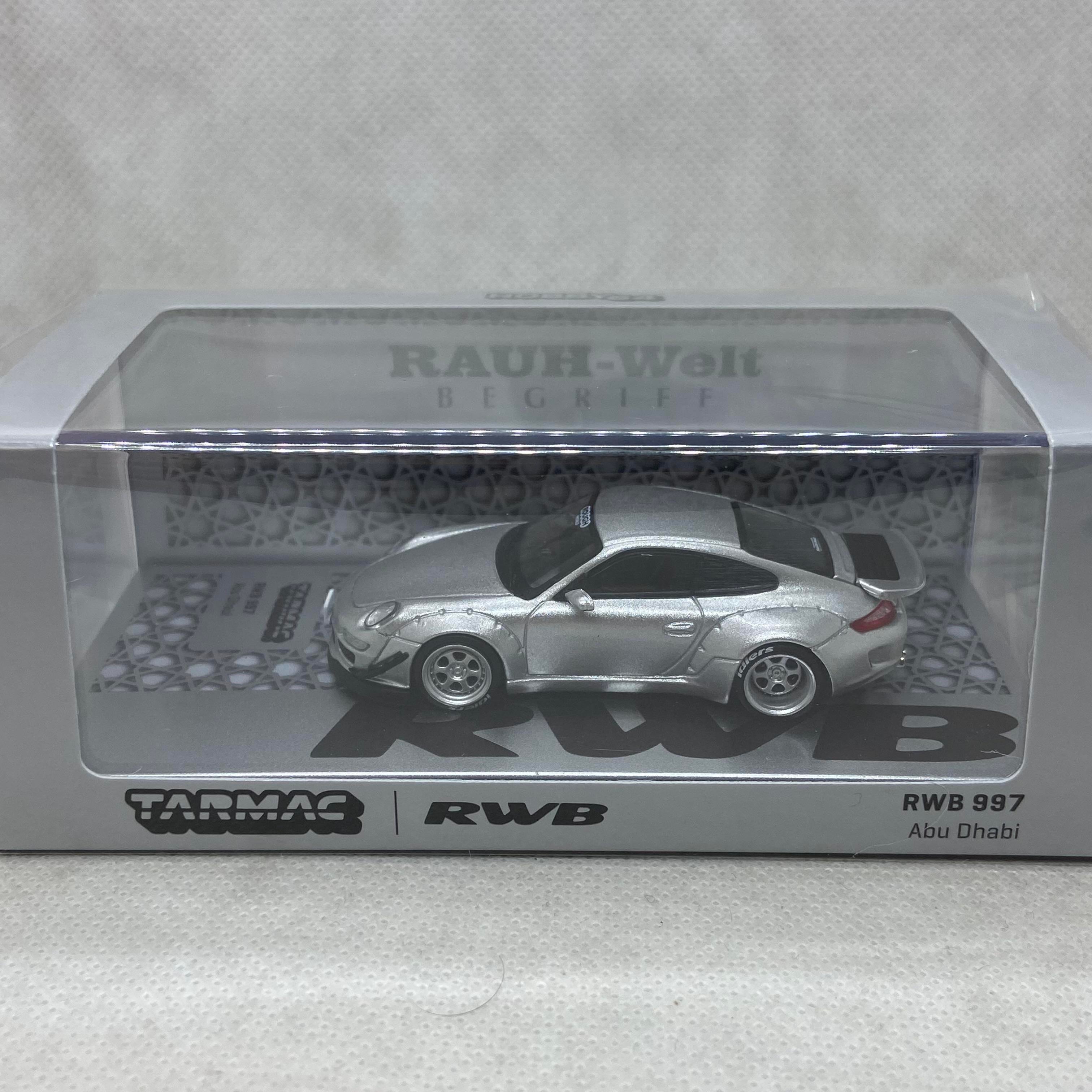 1/64 Porsche RWB 997 Abu Dhabi (TARMAC)