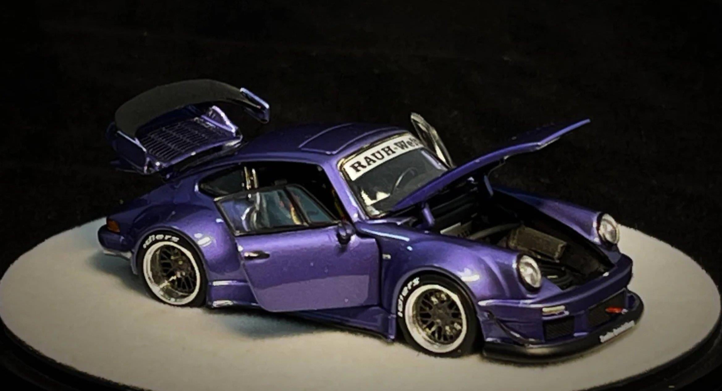 1/64 Porsche RWB Purple PGM