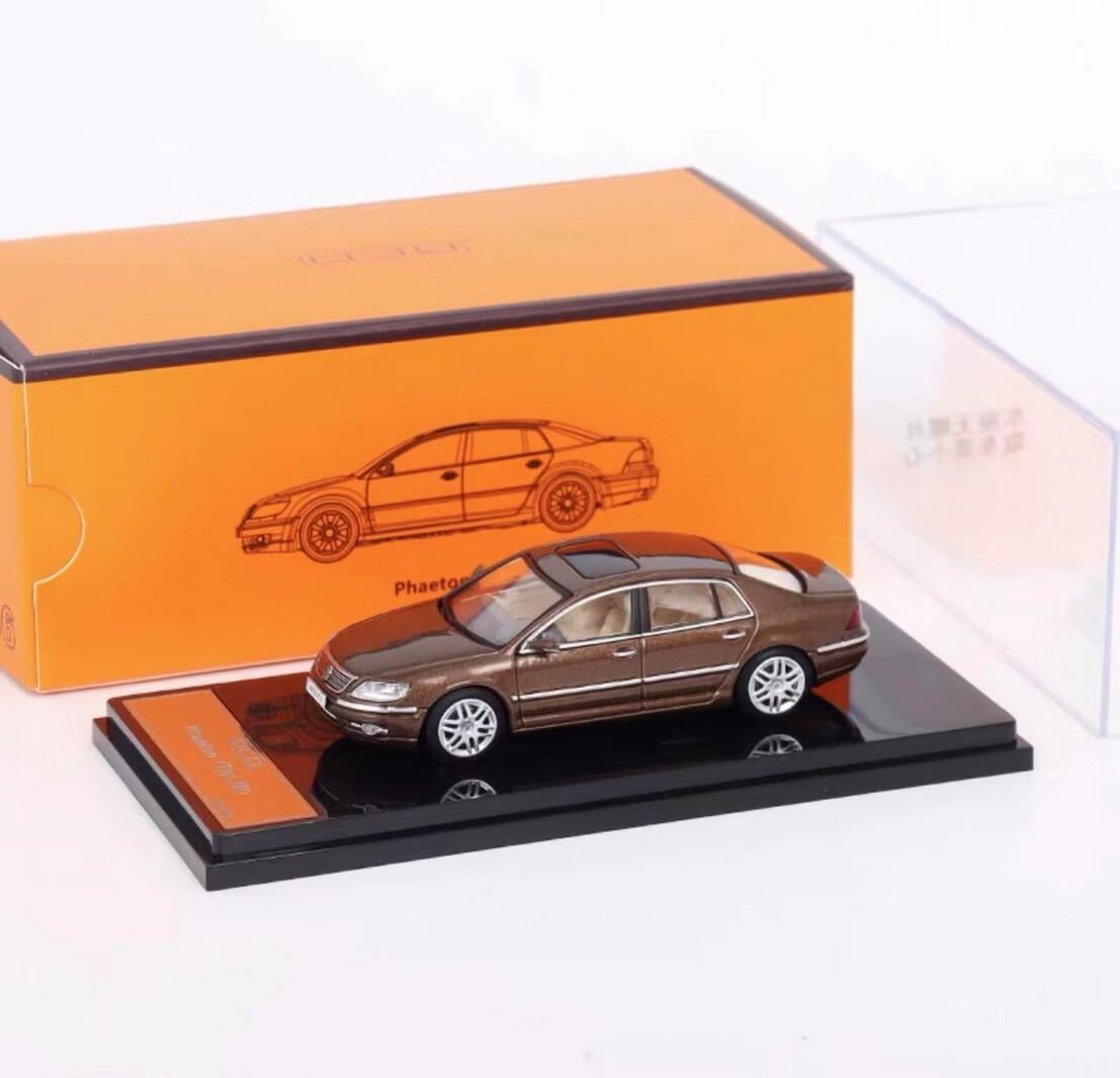 1/64 VW Phaeton Bronze - GCD
