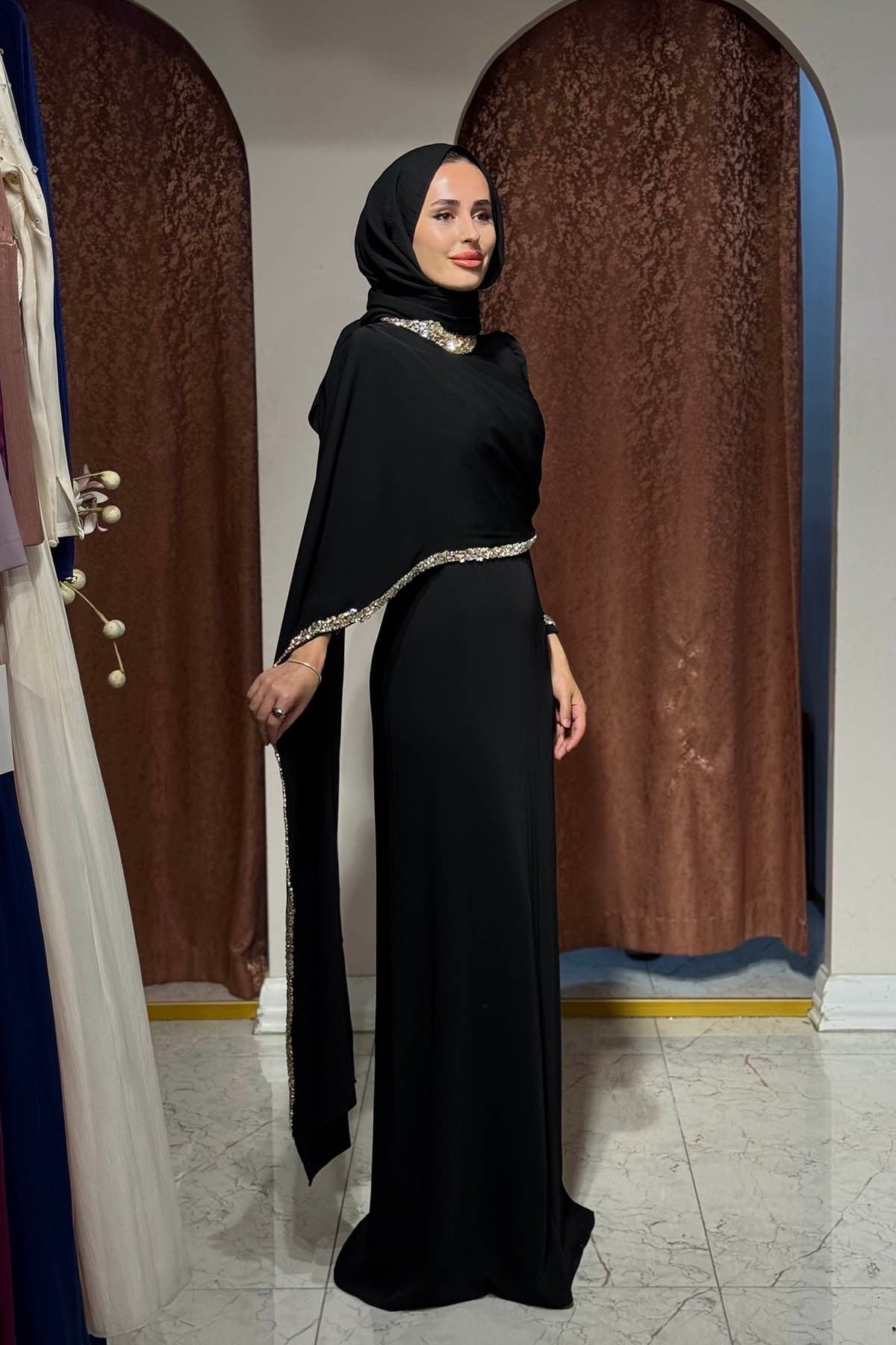 FERİHA SARIOĞLU Sanem Abiye FRHSNM Siyah