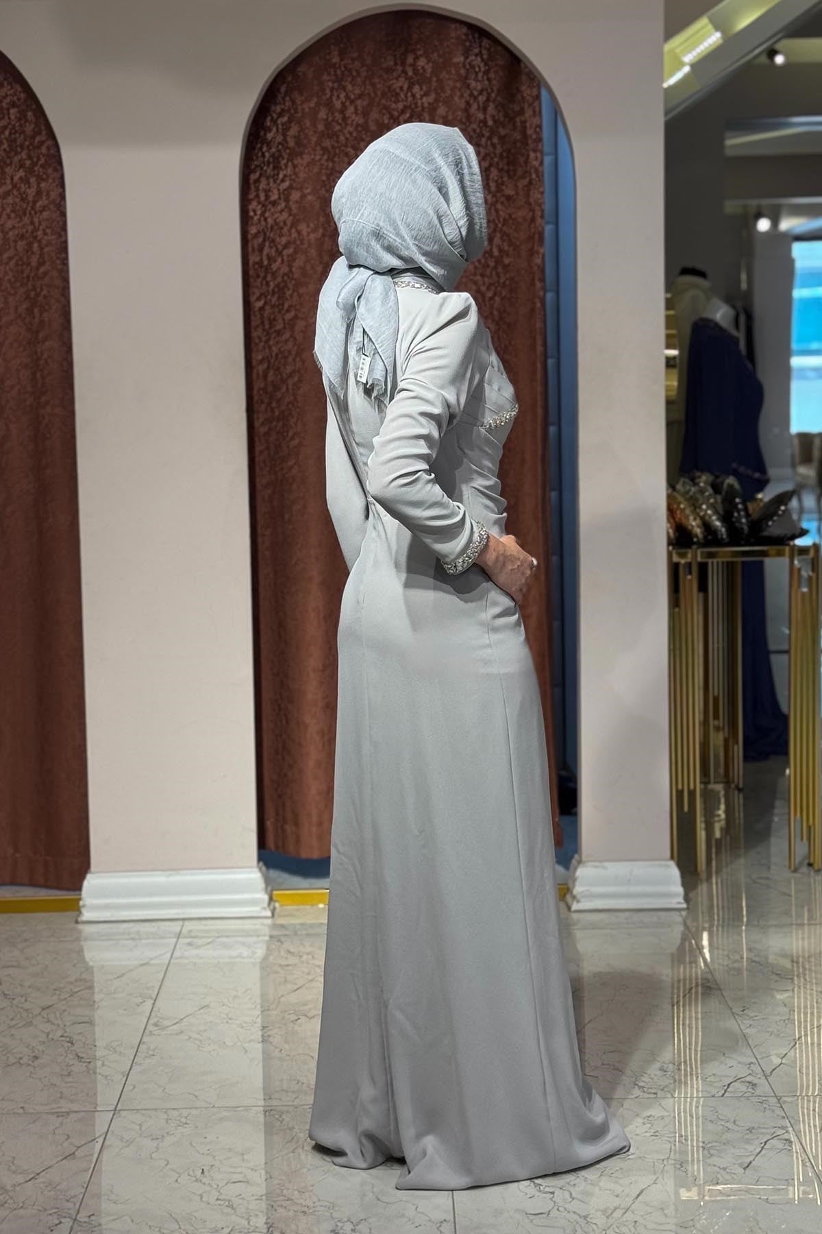 FERİHA SARIOĞLU Yasemin Abiye FRHYSMN Gri
