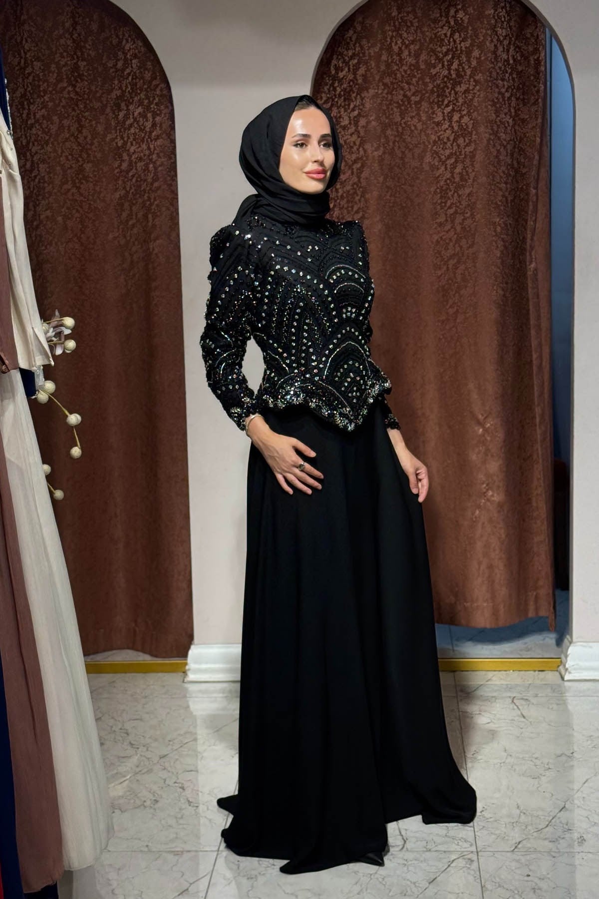 FERİHA SARIOĞLU Yüsra Abiye FRHYSR Siyah