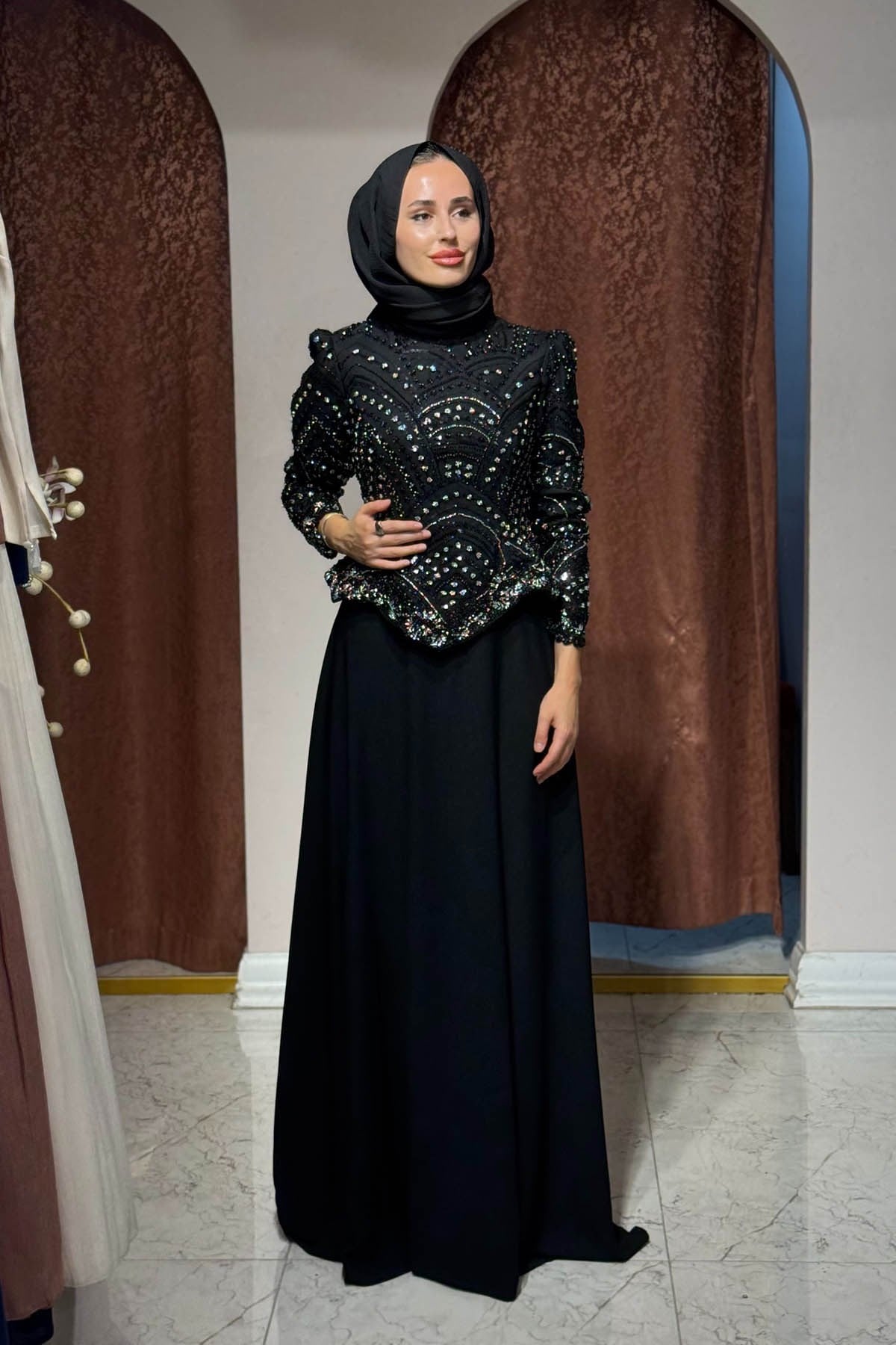 FERİHA SARIOĞLU Yüsra Abiye FRHYSR Siyah