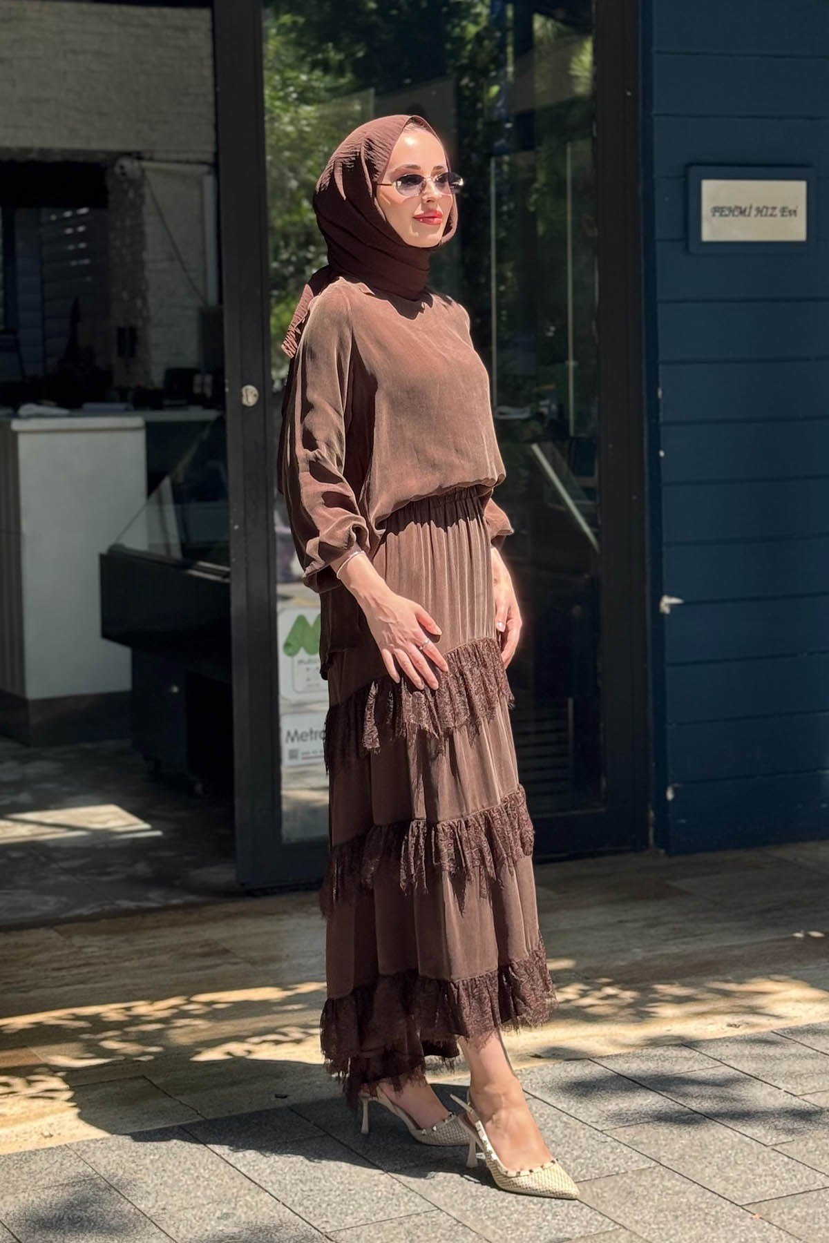 Nurcan Çetin Etekli Takım 26460 Kahve
