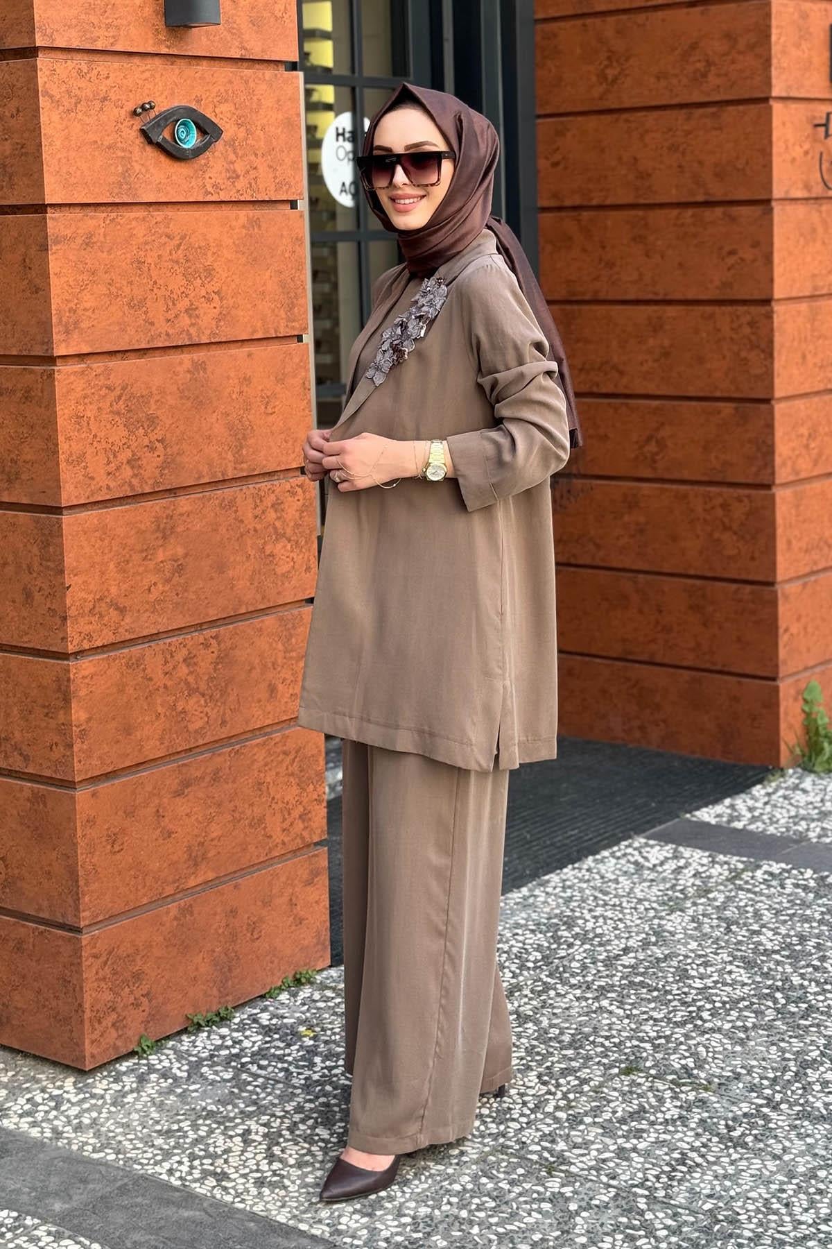 Nurcan Çetin Pantolonlu Takım 25600 Kahve