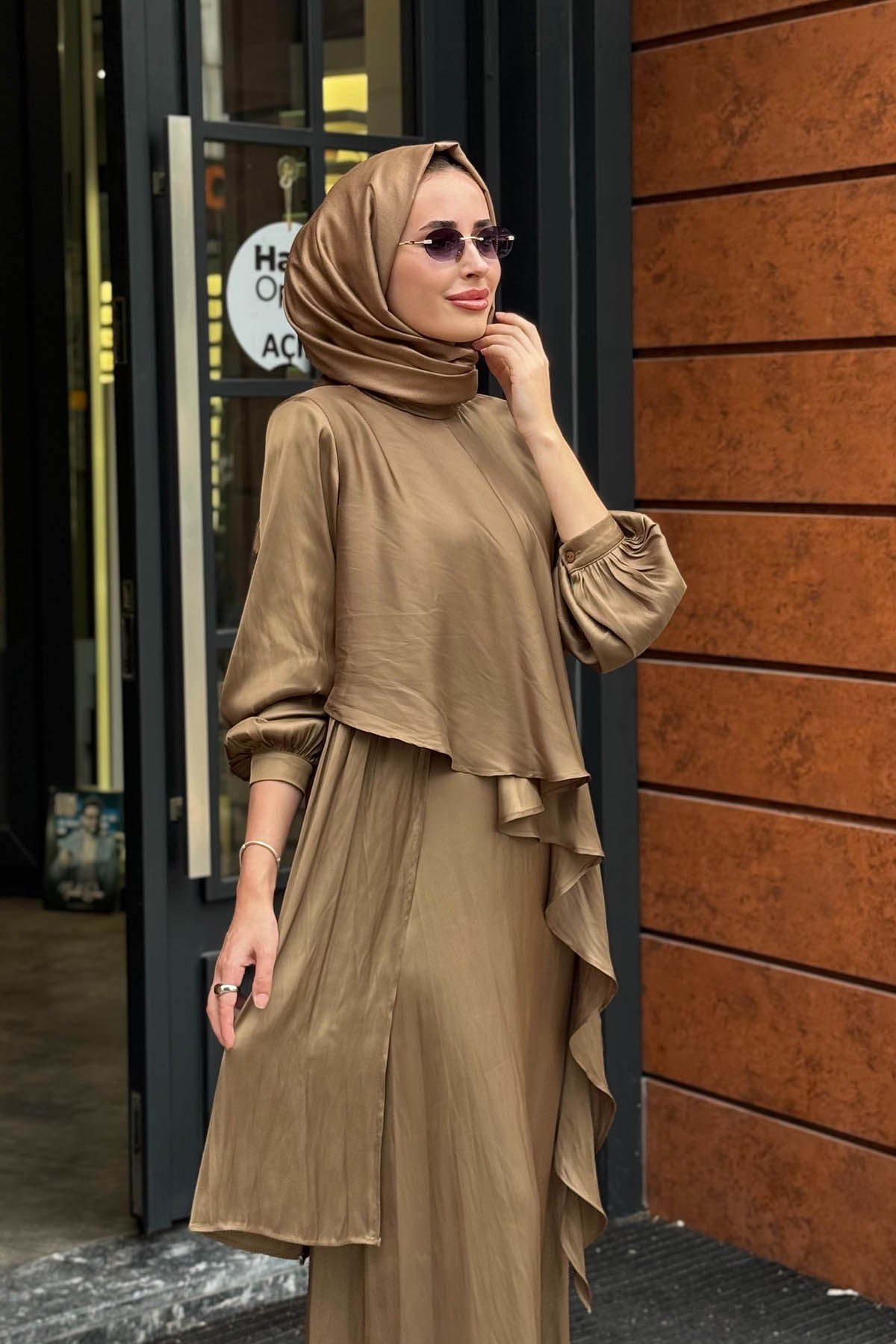 QOOQ Heavy Etekli Takım 27FW217 Oliv