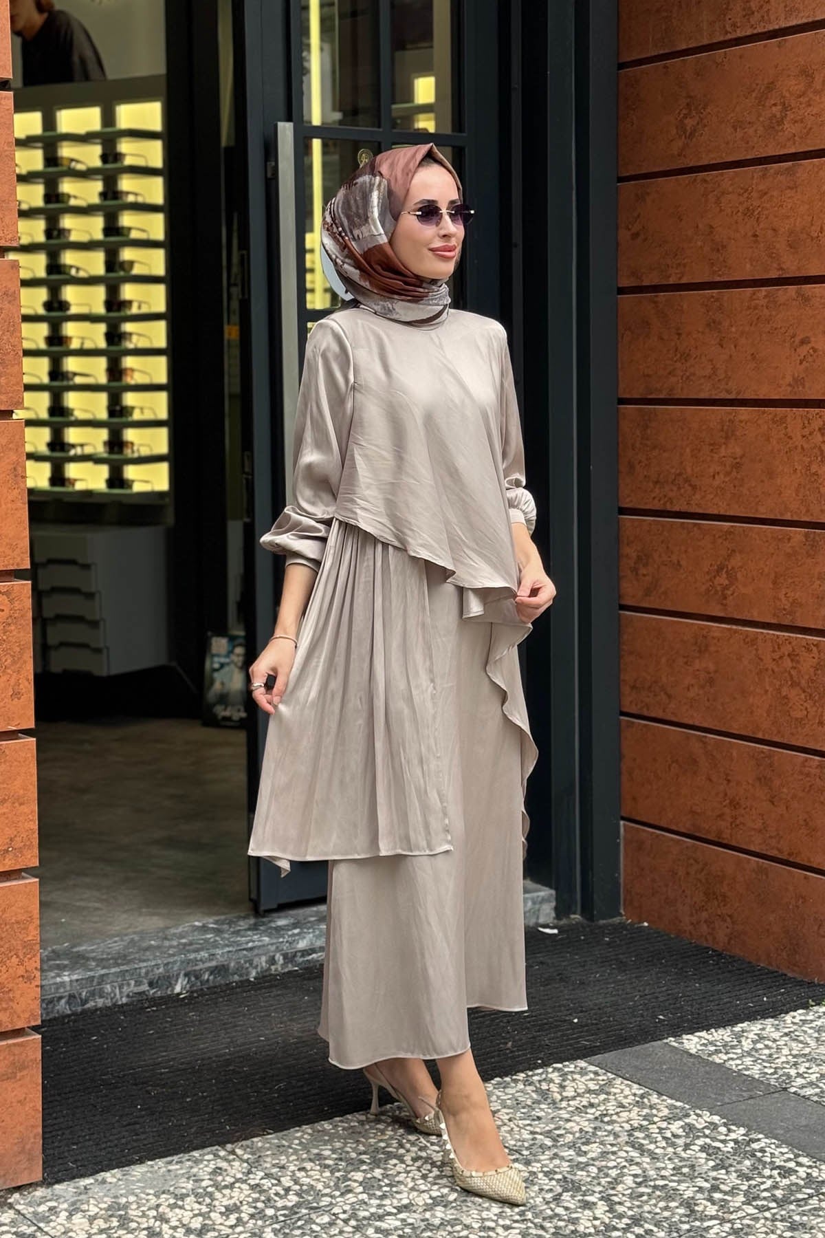QOOQ Heavy Etekli Takım 27FW217 Taş