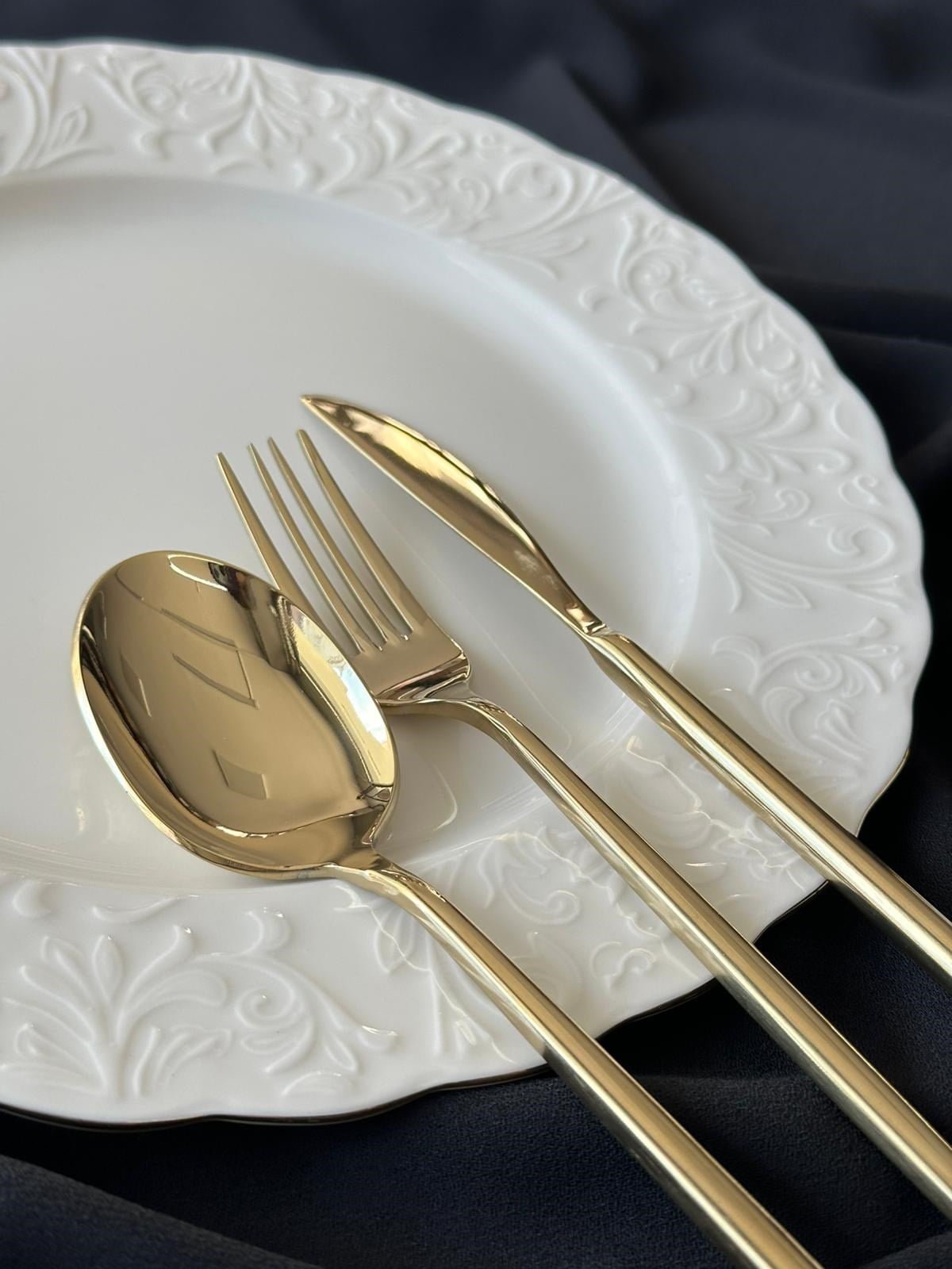 Almeria Titanyum Gold 42 Parça 6 Kişilik Çatal Kaşık Bıçak Seti