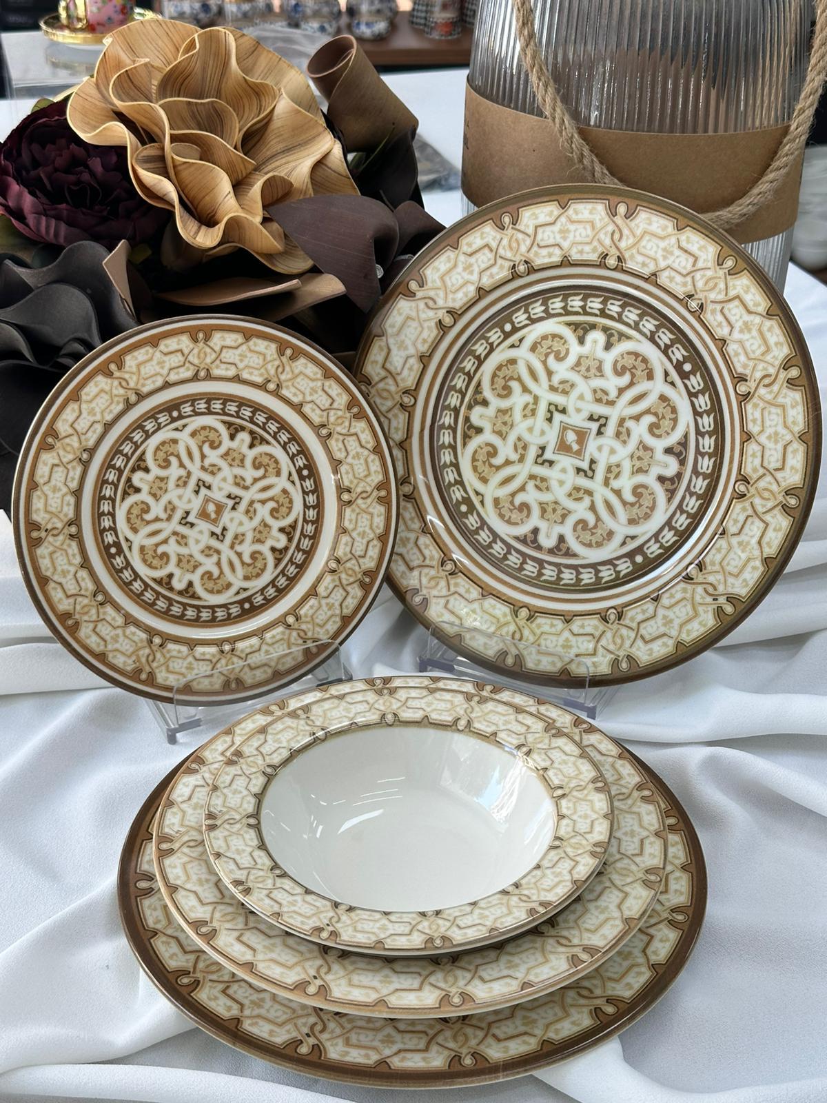 Kosova Yemek Takımı 24 Parça 6 Kişilik Minicca